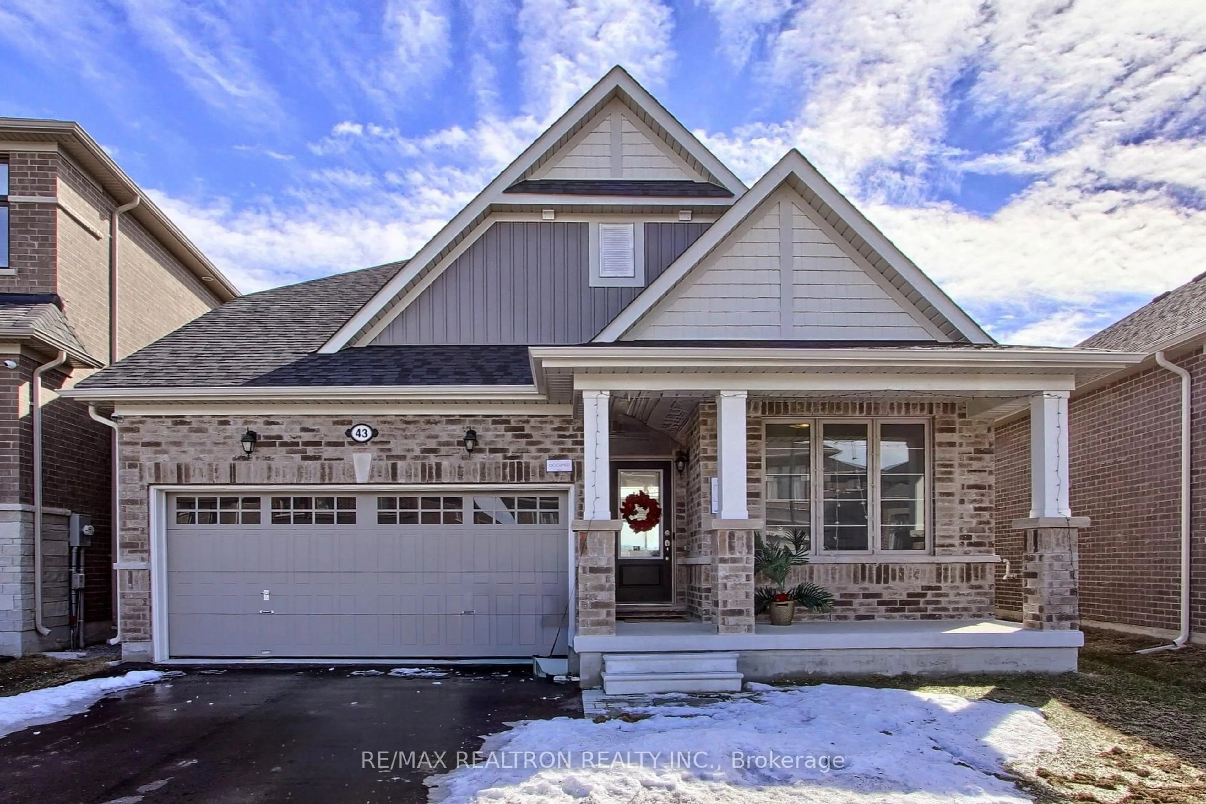 Home with brick exterior material, street for 43 Big Canoe Dr, Georgina Ontario L0E 1R0