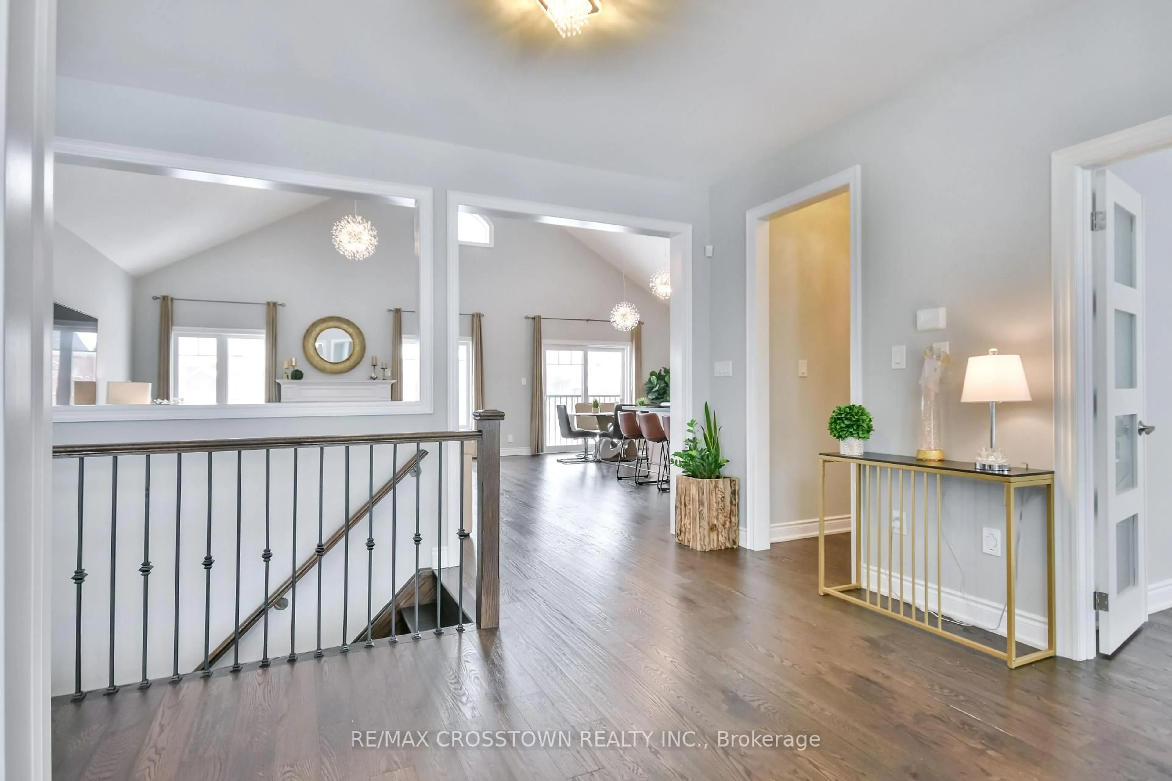 Indoor entryway for 22 Stewart Cres, Essa Ontario L0L 2N0