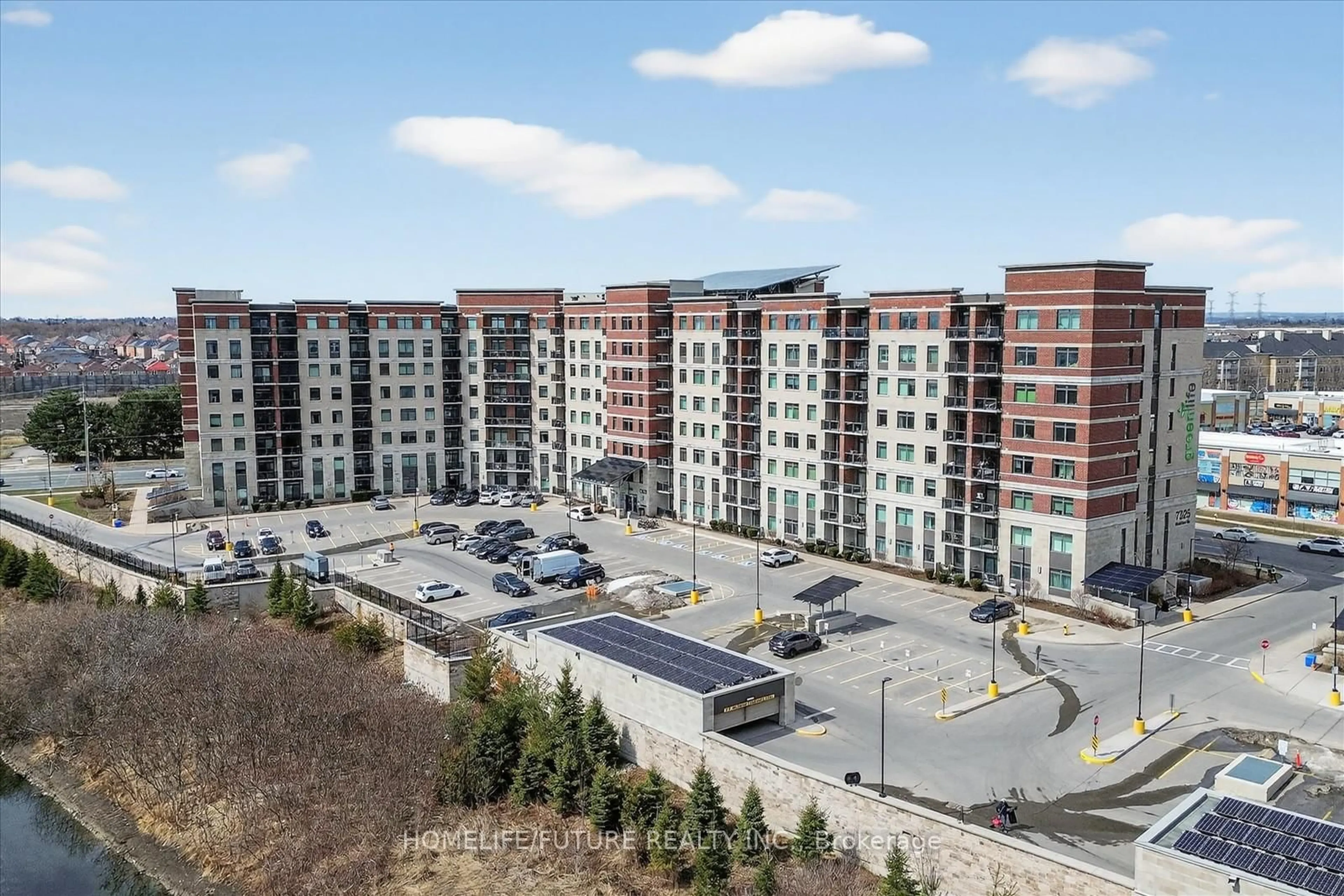 A pic from outside/outdoor area/front of a property/back of a property/a pic from drone, building for 7325 Markham Rd #125, Markham Ontario L3S 0C9