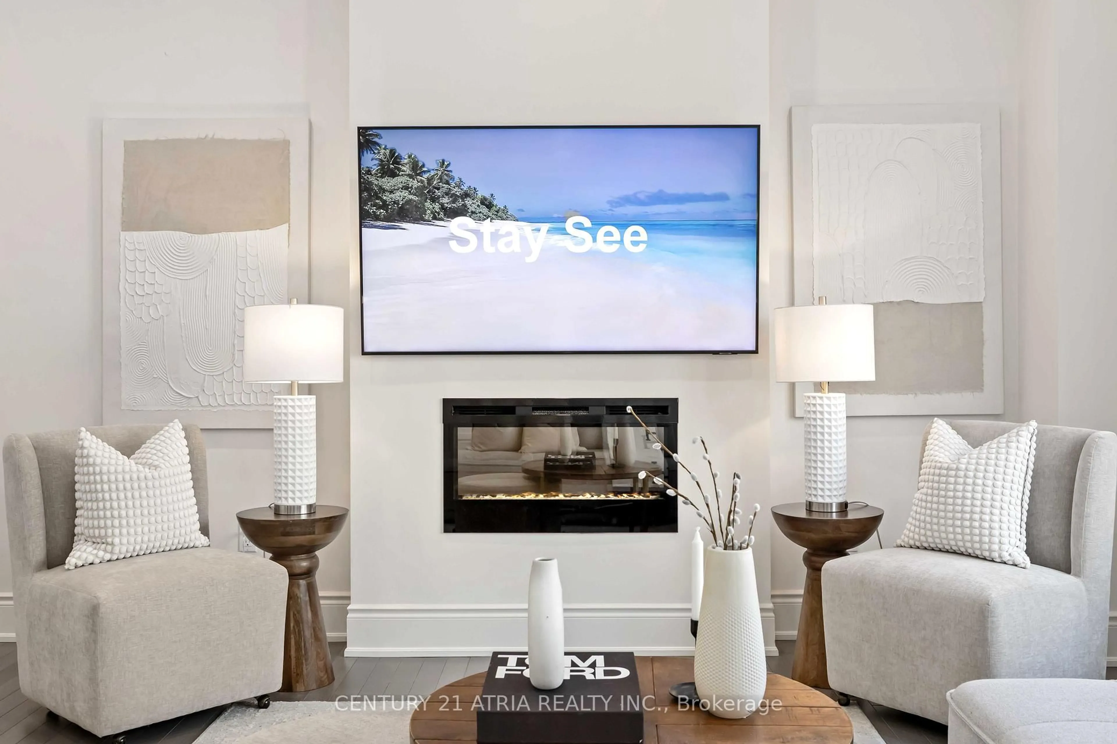 Home theater for 109 Vantage Loop, Newmarket Ontario L3X 0K8