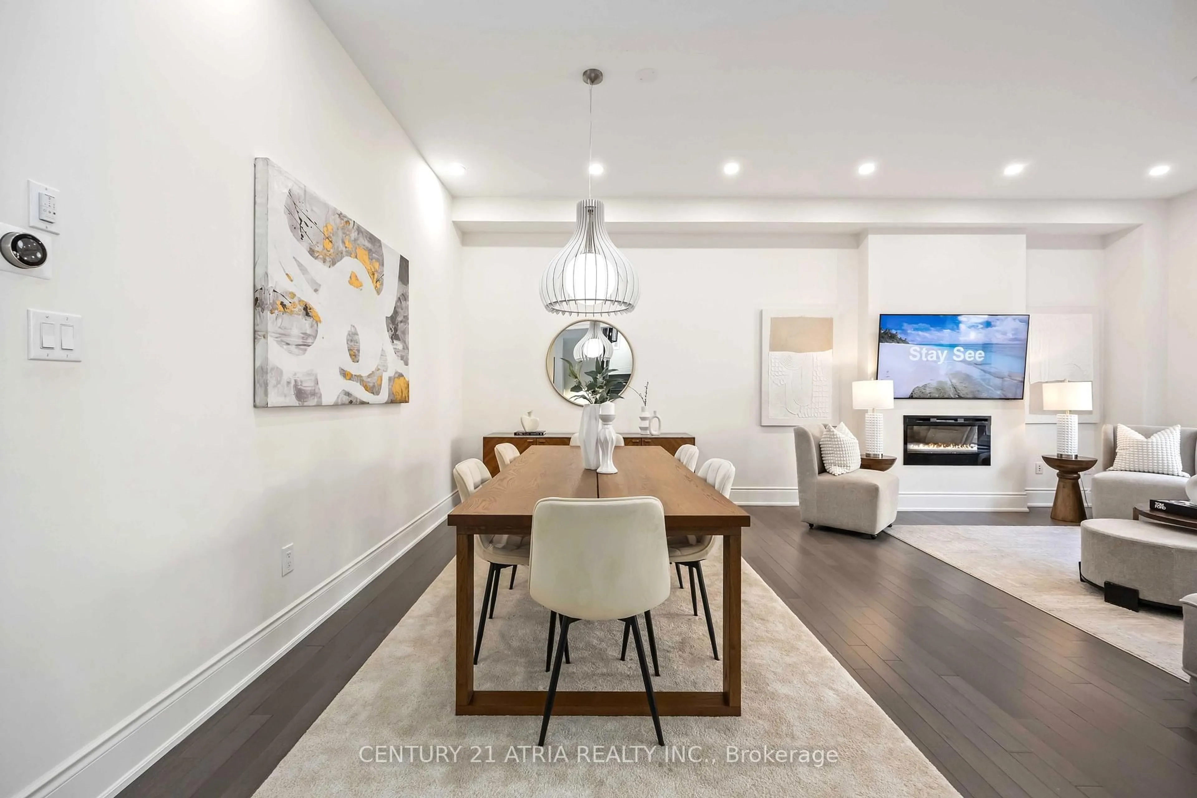 Dining room, wood/laminate floor for 109 Vantage Loop, Newmarket Ontario L3X 0K8