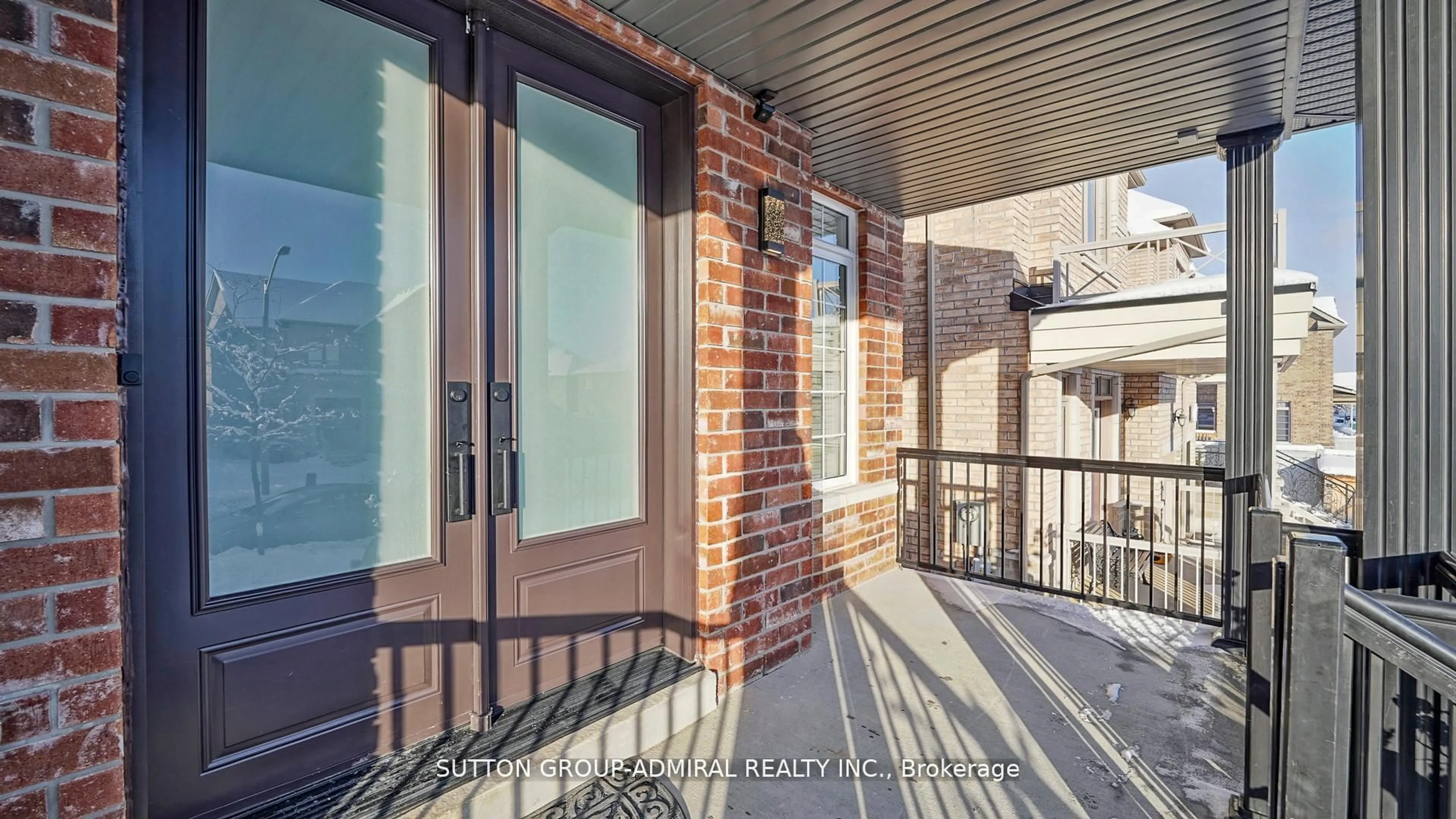 Patio, street for 24 Algeo Way, Bradford West Gwillimbury Ontario L3Z 0W1