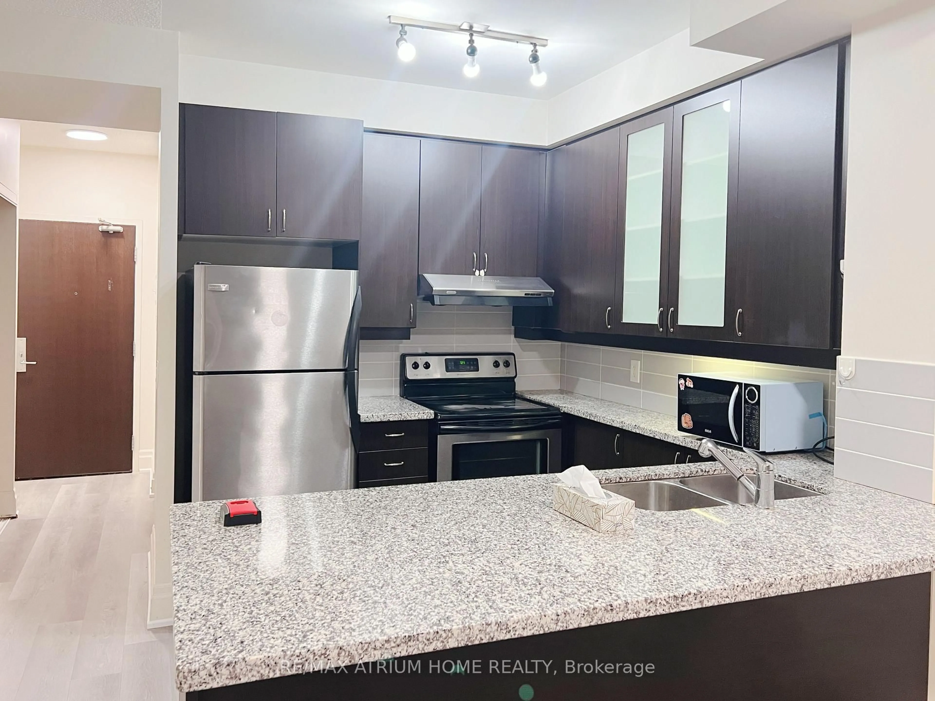 Standard kitchen, unknown for 1 Upper Duke Cres #307, Markham Ontario L6G 0B6