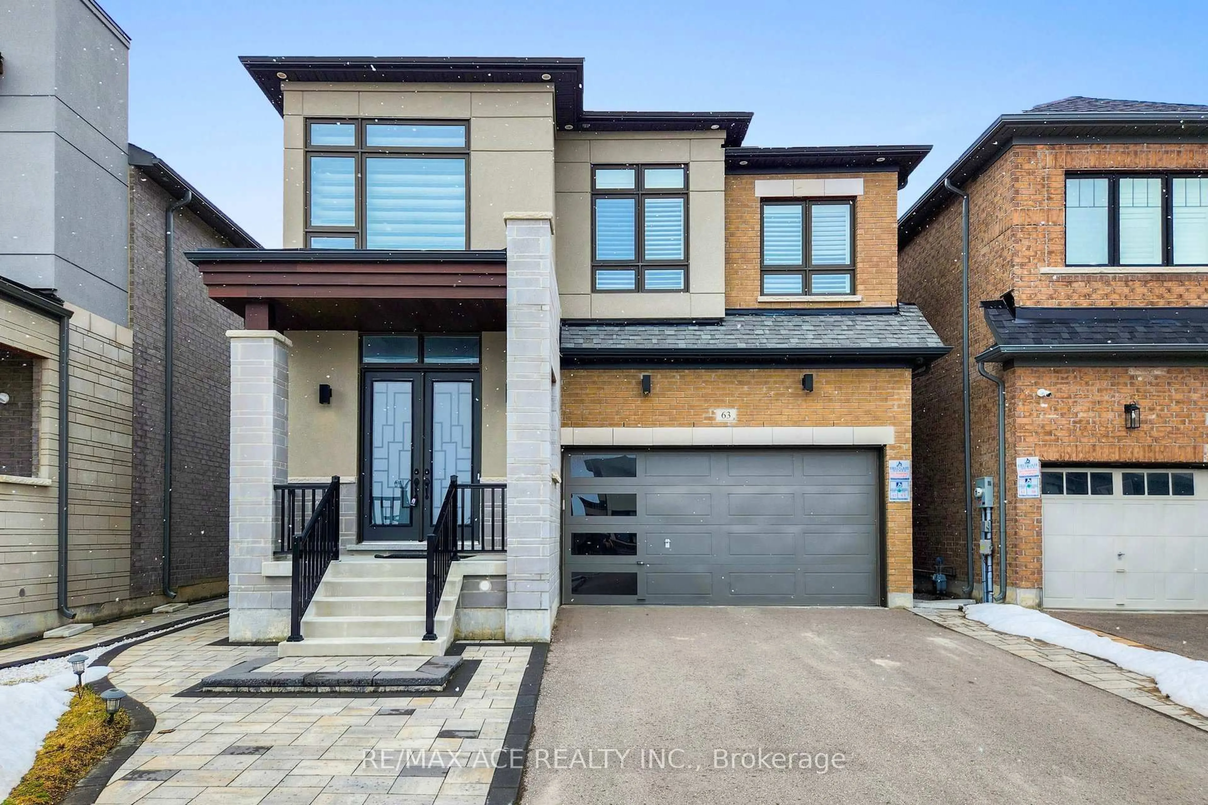 Home with brick exterior material, street for 63 Suttonrail Way, Whitchurch-Stouffville Ontario L4A 0E4