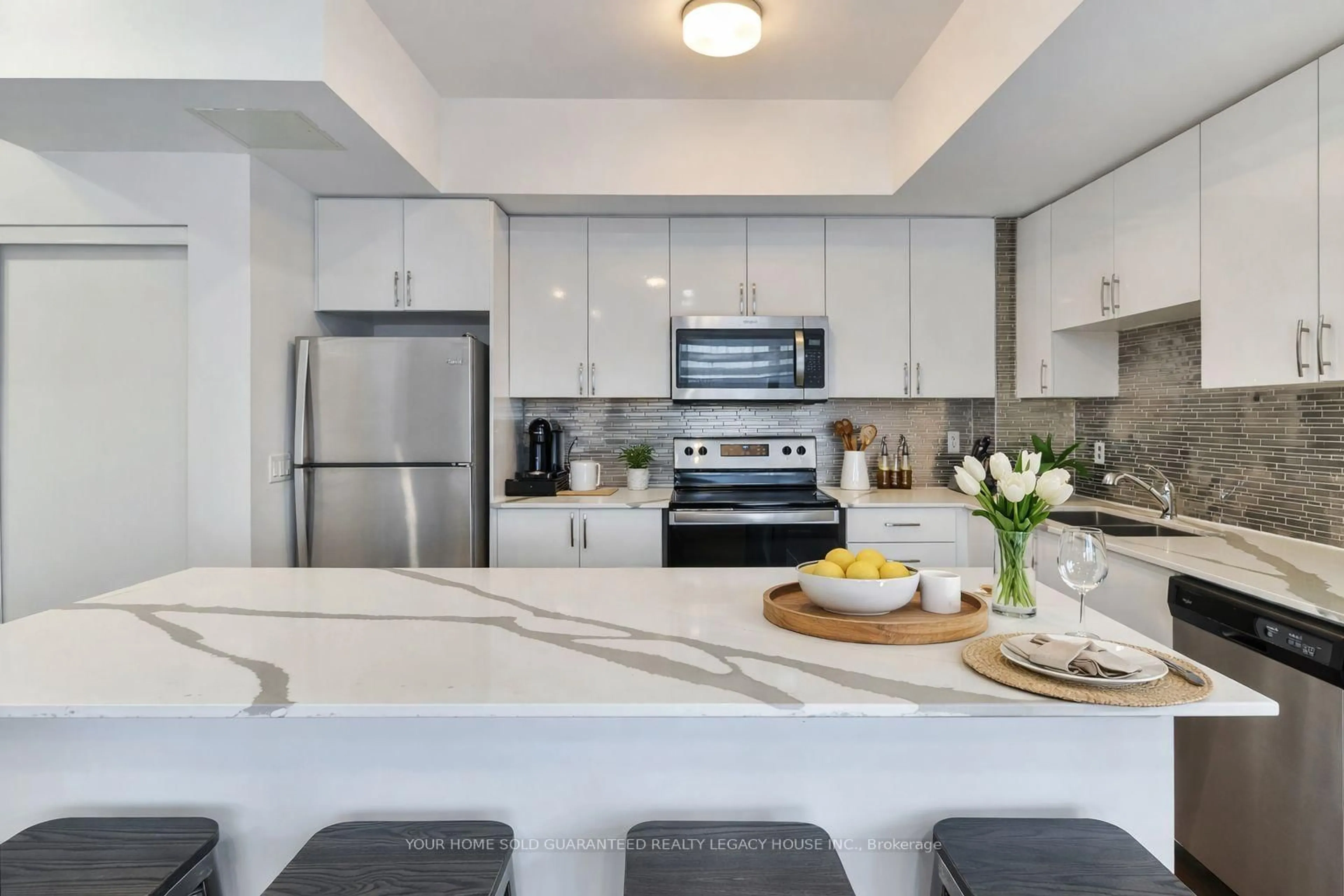 Open concept kitchen, ceramic/tile floor for 5279 Highway 7 Rd #803, Vaughan Ontario L4L 0J1