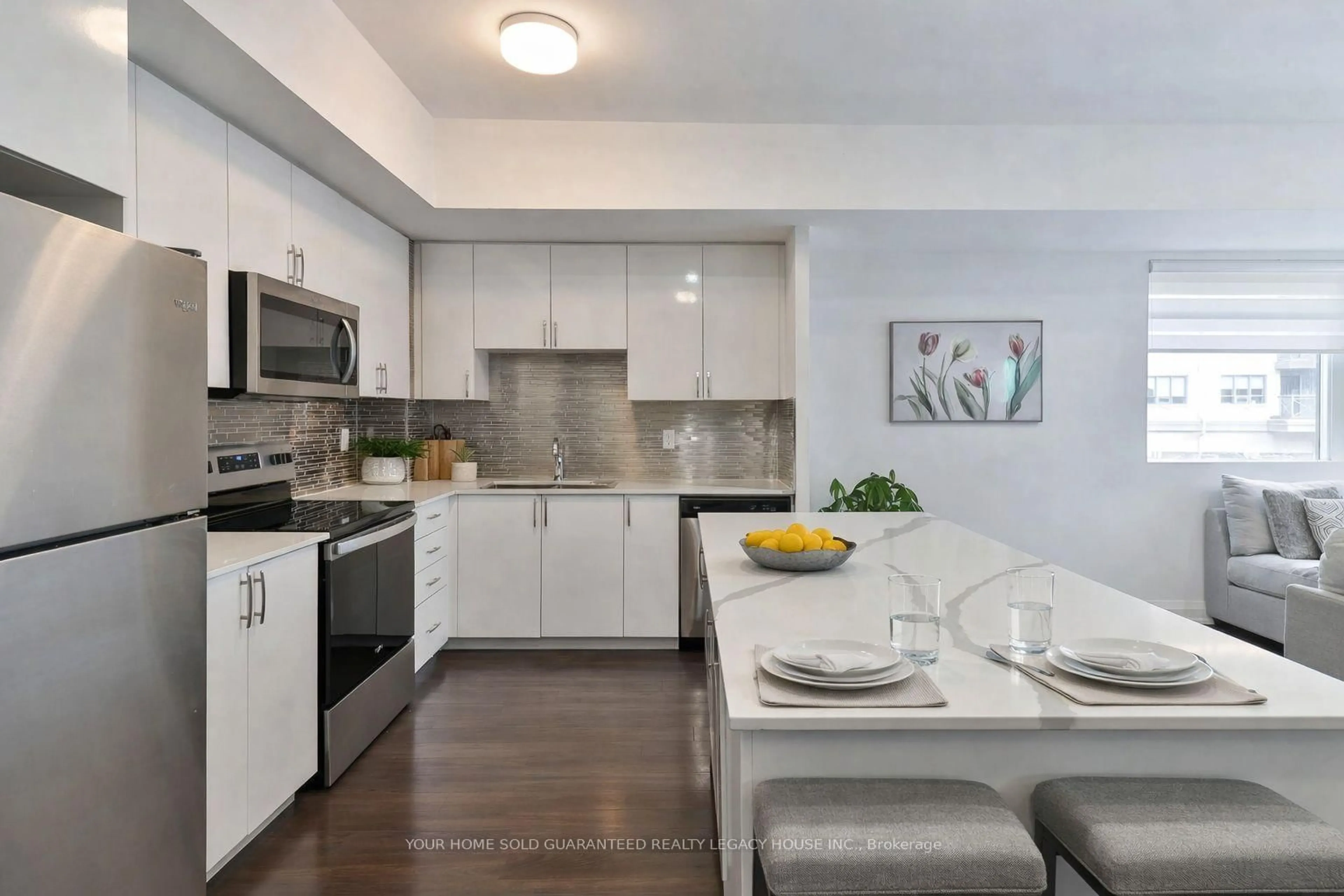 Open concept kitchen, ceramic/tile floor for 5279 Highway 7 Rd #803, Vaughan Ontario L4L 0J1