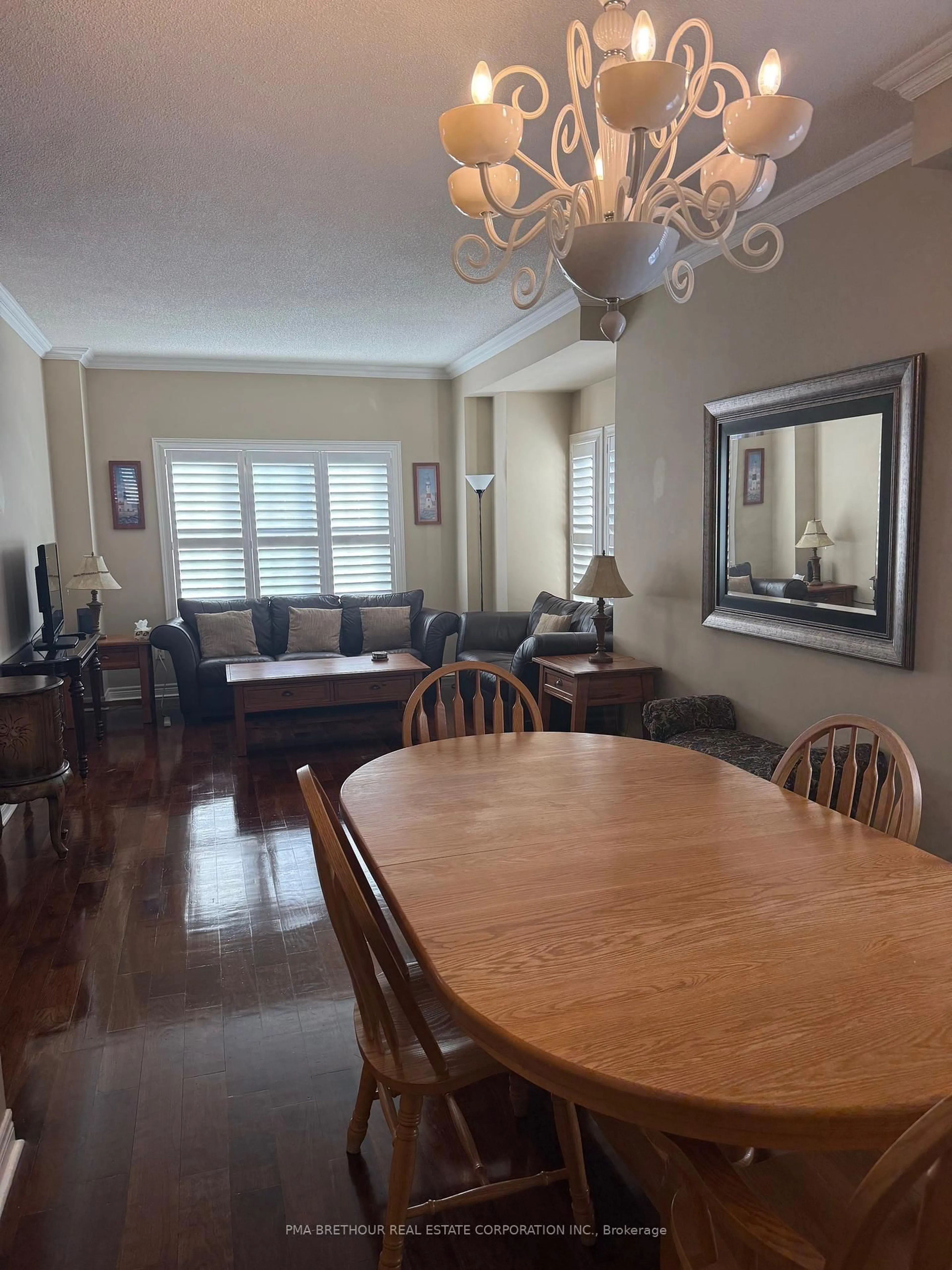 Dining room, wood/laminate floor for 10719 Bathurst St #7, Richmond Hill Ontario L4C 0N3