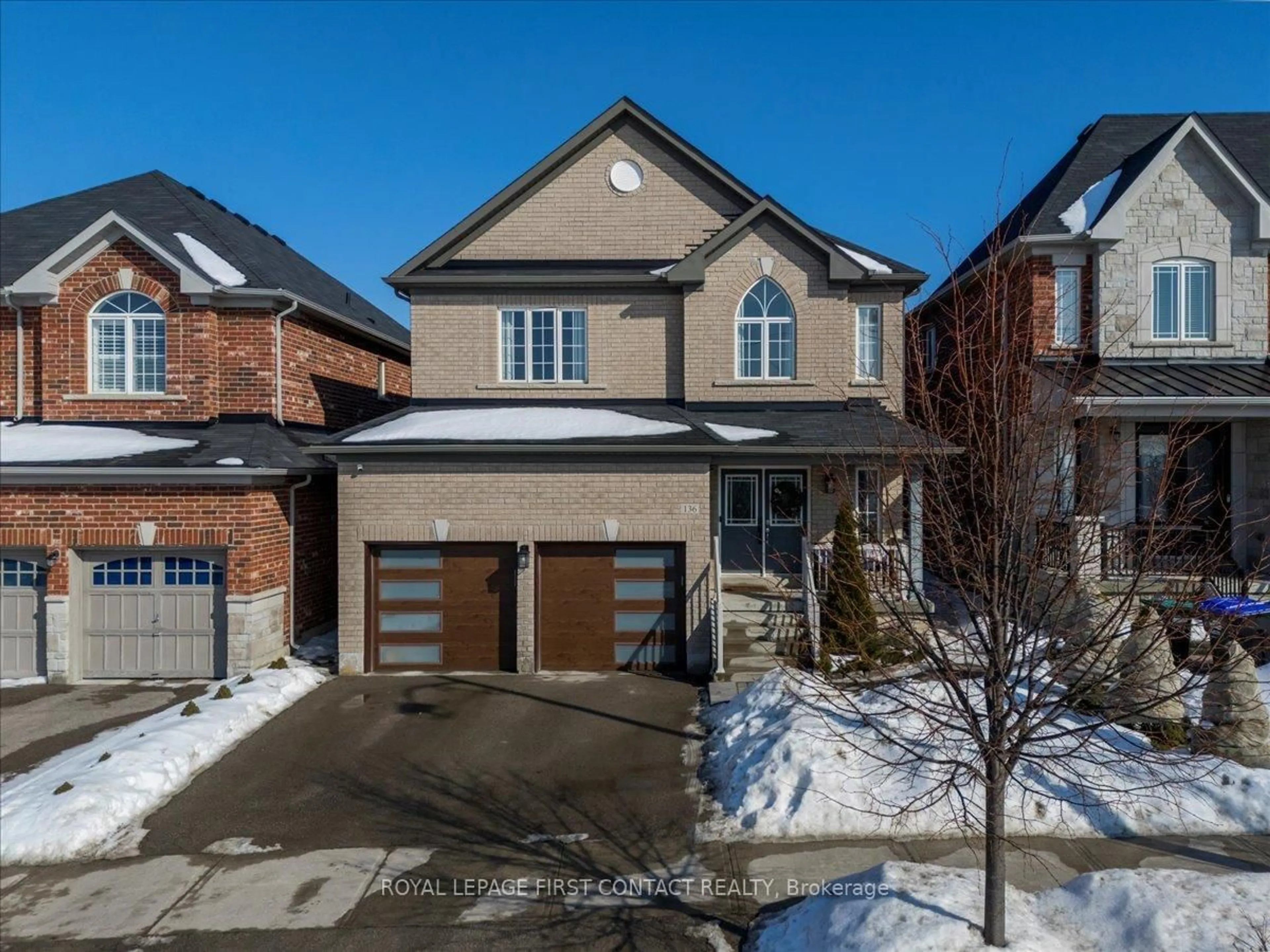 Home with brick exterior material, street for 136 Noble Dr, Bradford West Gwillimbury Ontario L3Z 2A5