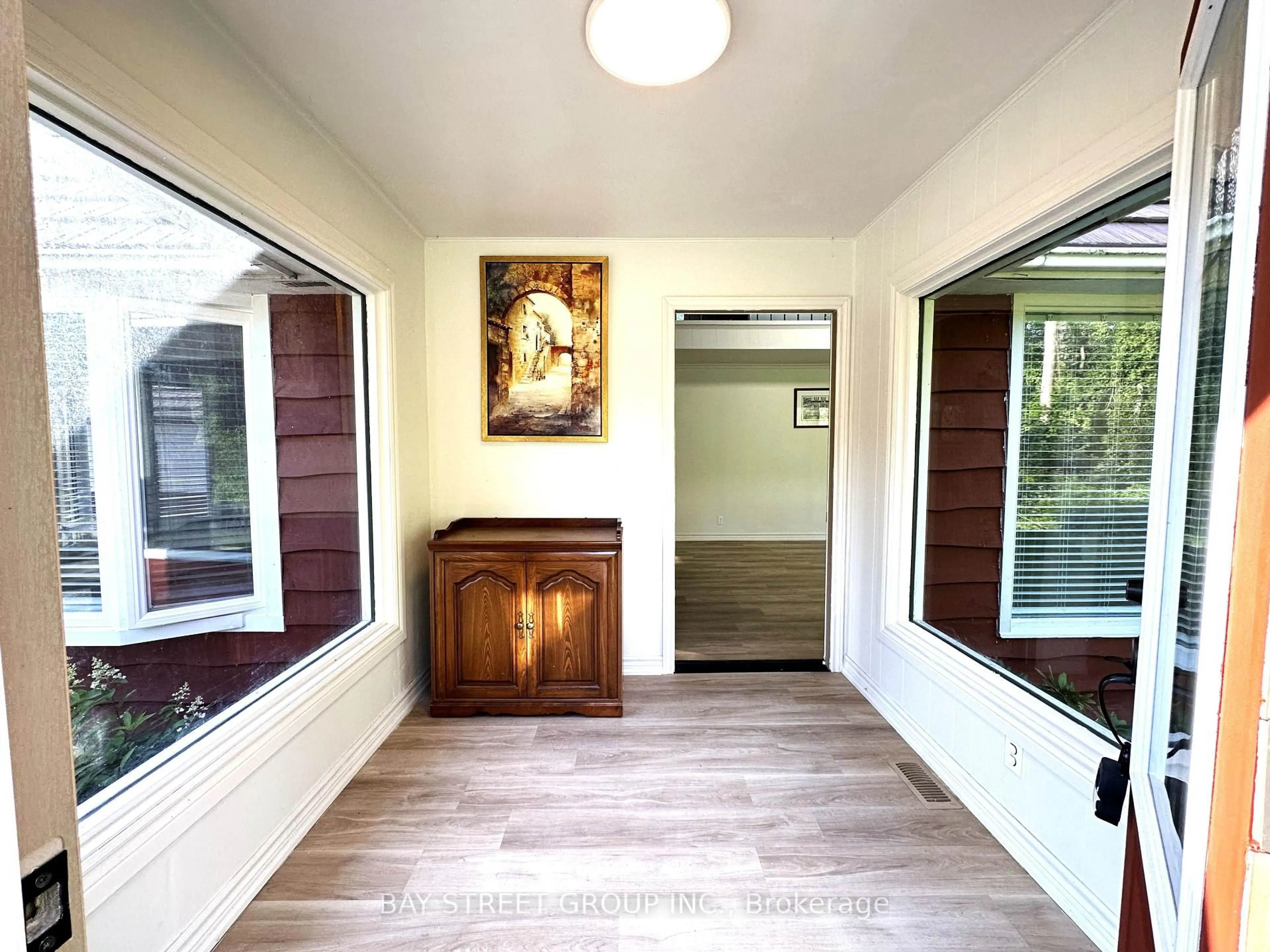 Indoor entryway for 7258 9th Line, New Tecumseth Ontario L0G 1A0