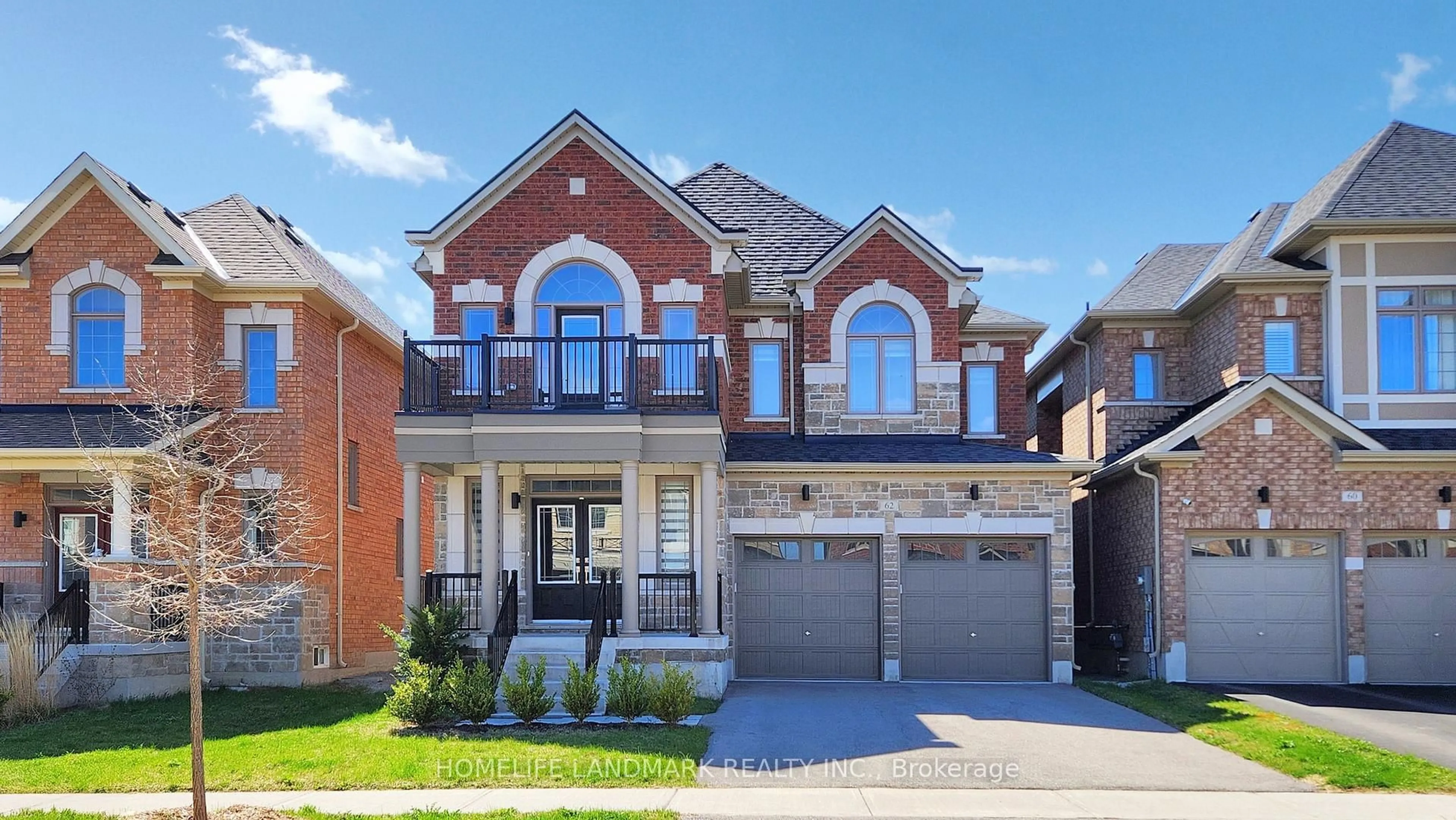 Home with brick exterior material, street for 62 Frank Kelly Dr, East Gwillimbury Ontario L9N 0V2
