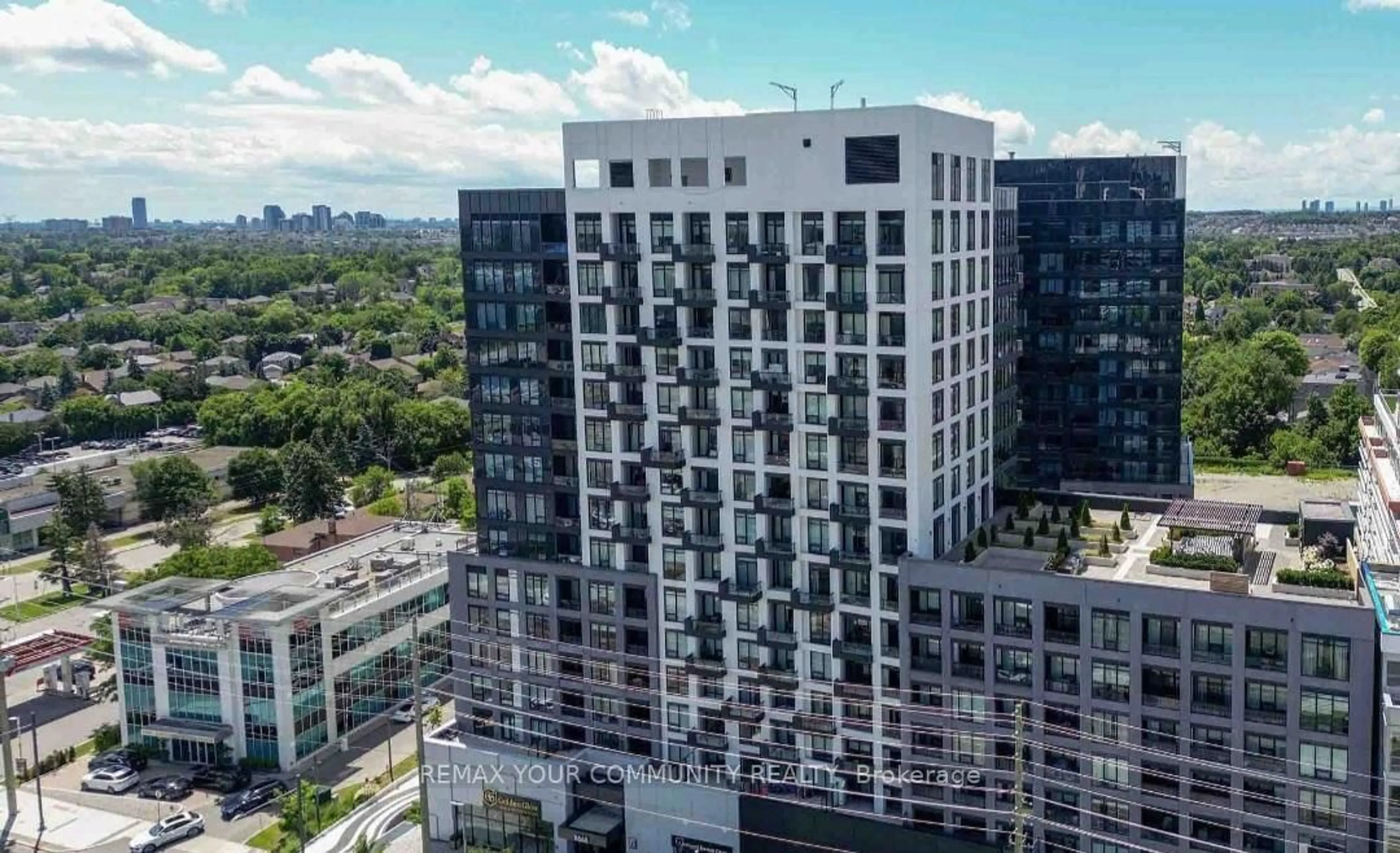 A pic from outside/outdoor area/front of a property/back of a property/a pic from drone, city buildings view from balcony for 8868 Yonge St #225, Richmond Hill Ontario L4C 1Z8