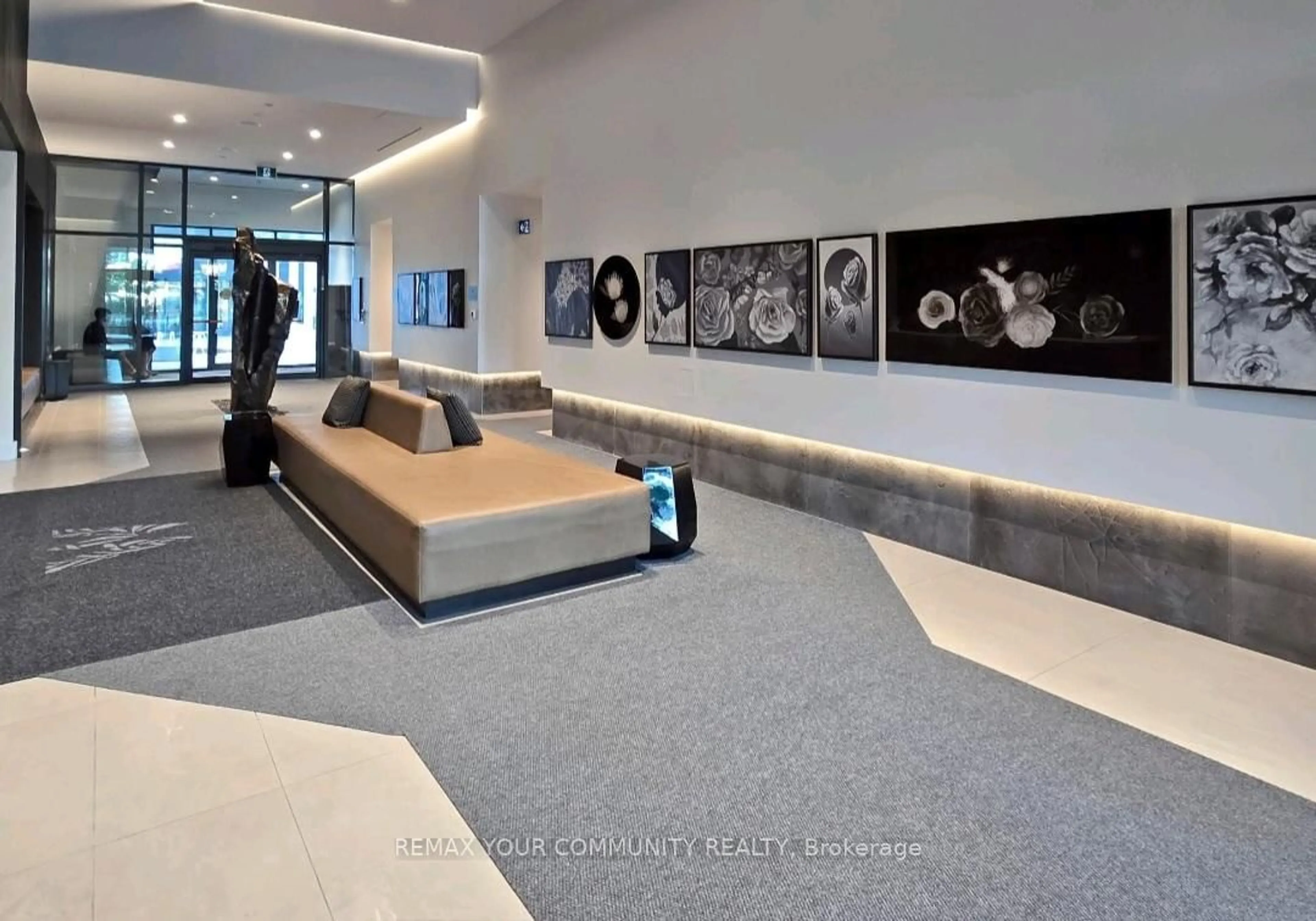 Lobby for 8868 Yonge St #225, Richmond Hill Ontario L4C 1Z8