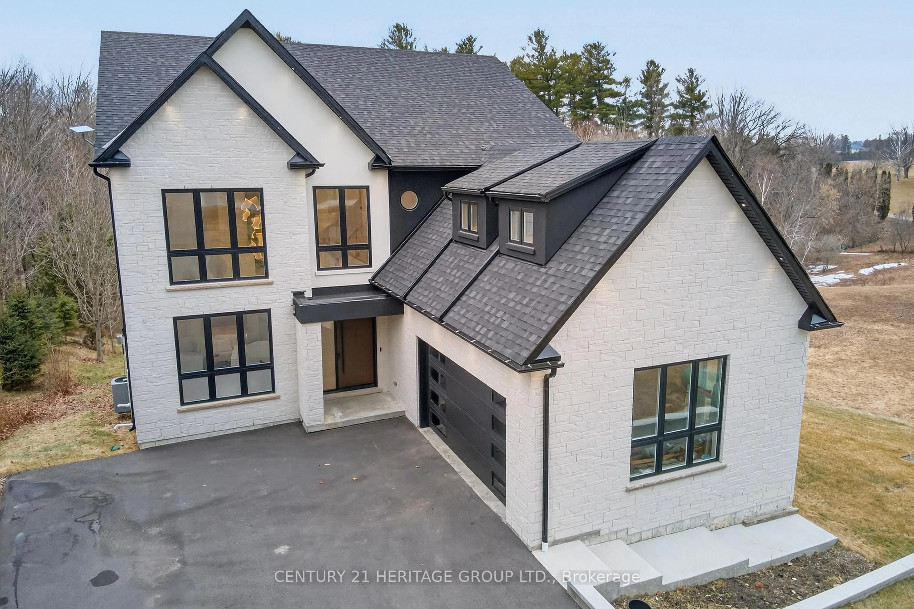 Home with brick exterior material, street for 2981 Line 5 Line, Bradford West Gwillimbury Ontario L3Z 0M5