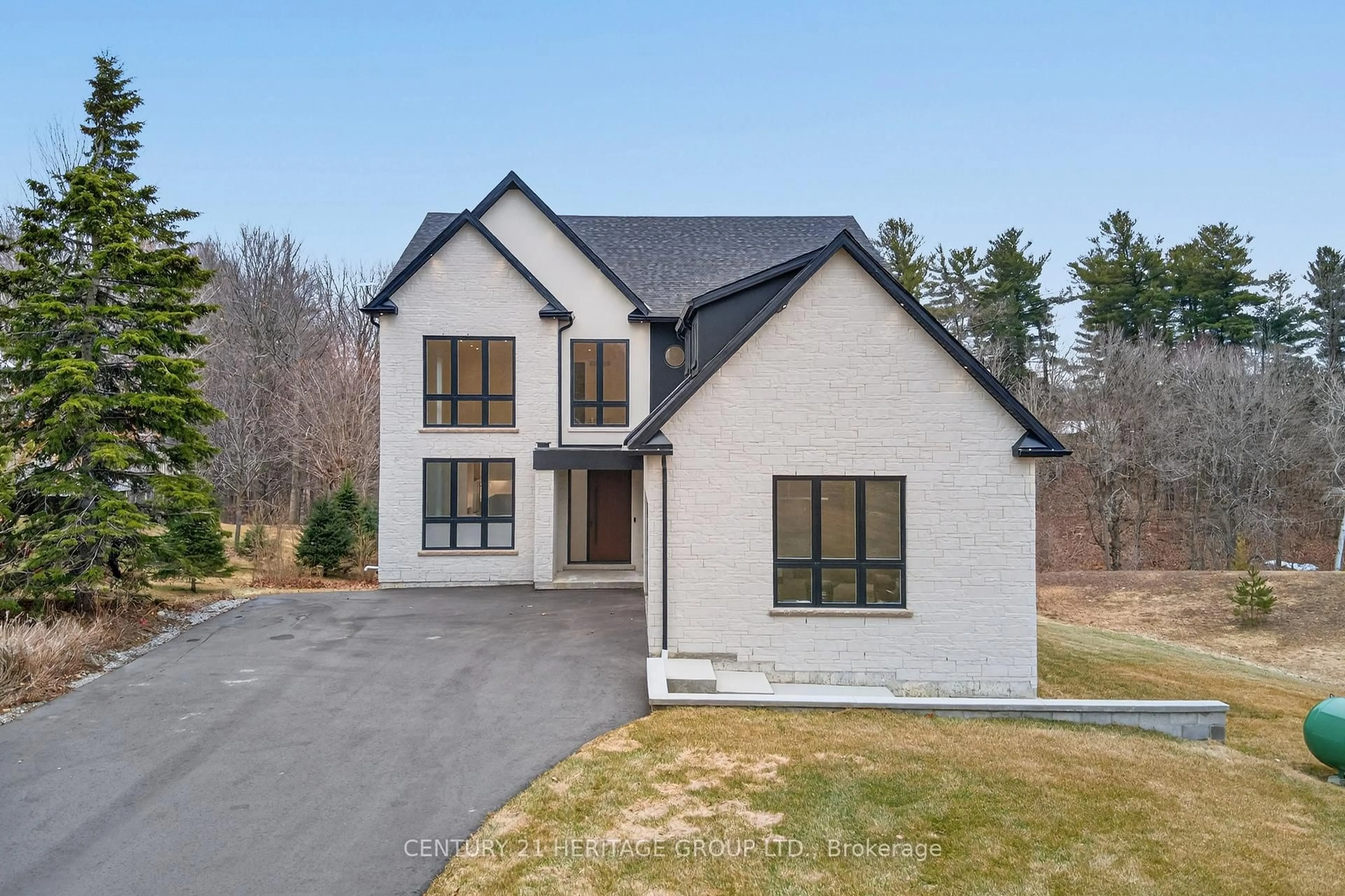 Home with brick exterior material, street for 2981 Line 5 Line, Bradford West Gwillimbury Ontario L3Z 0M5