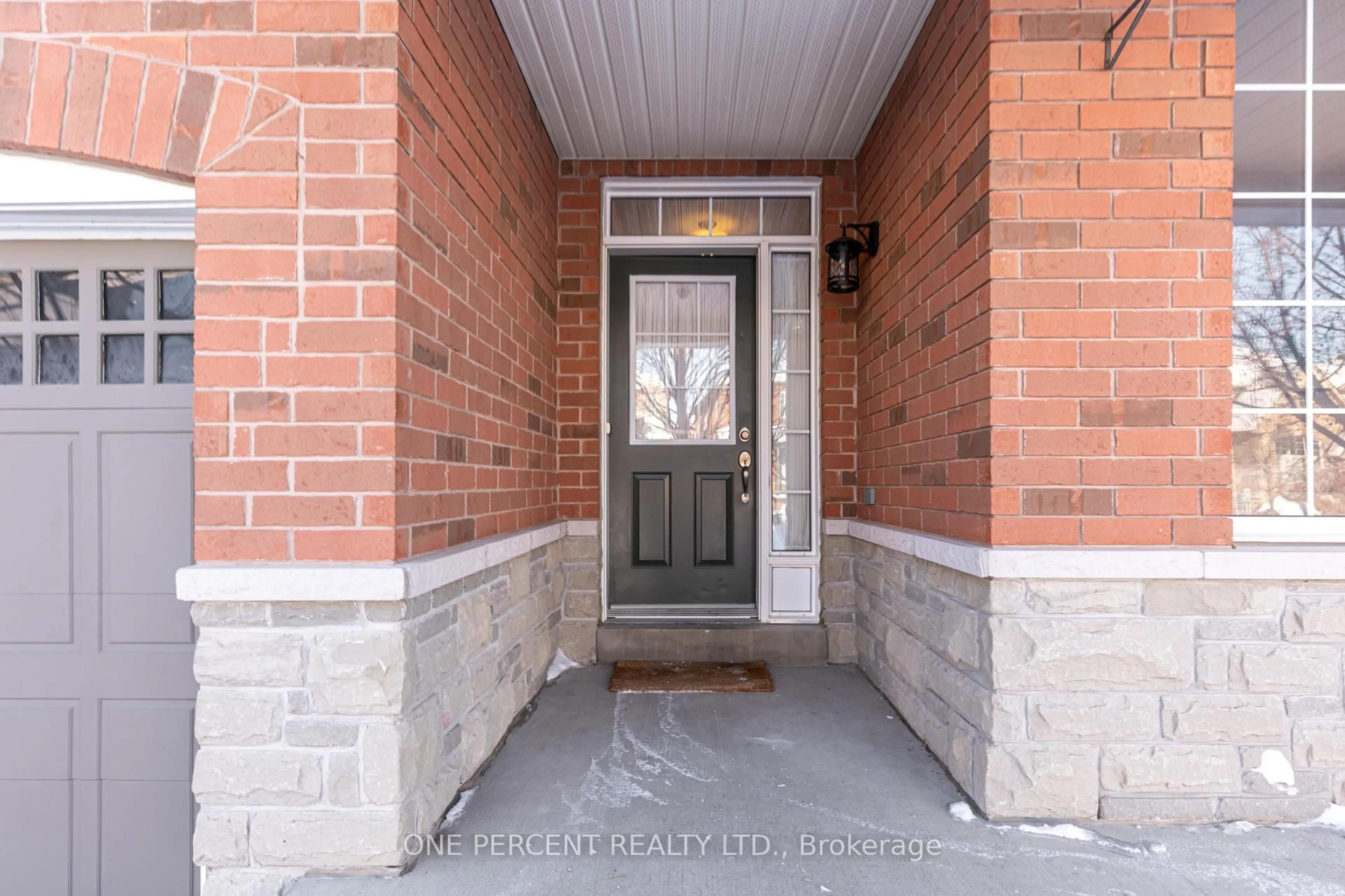 Indoor entryway for 19 Lundy Dr, Markham Ontario L6B 0G1