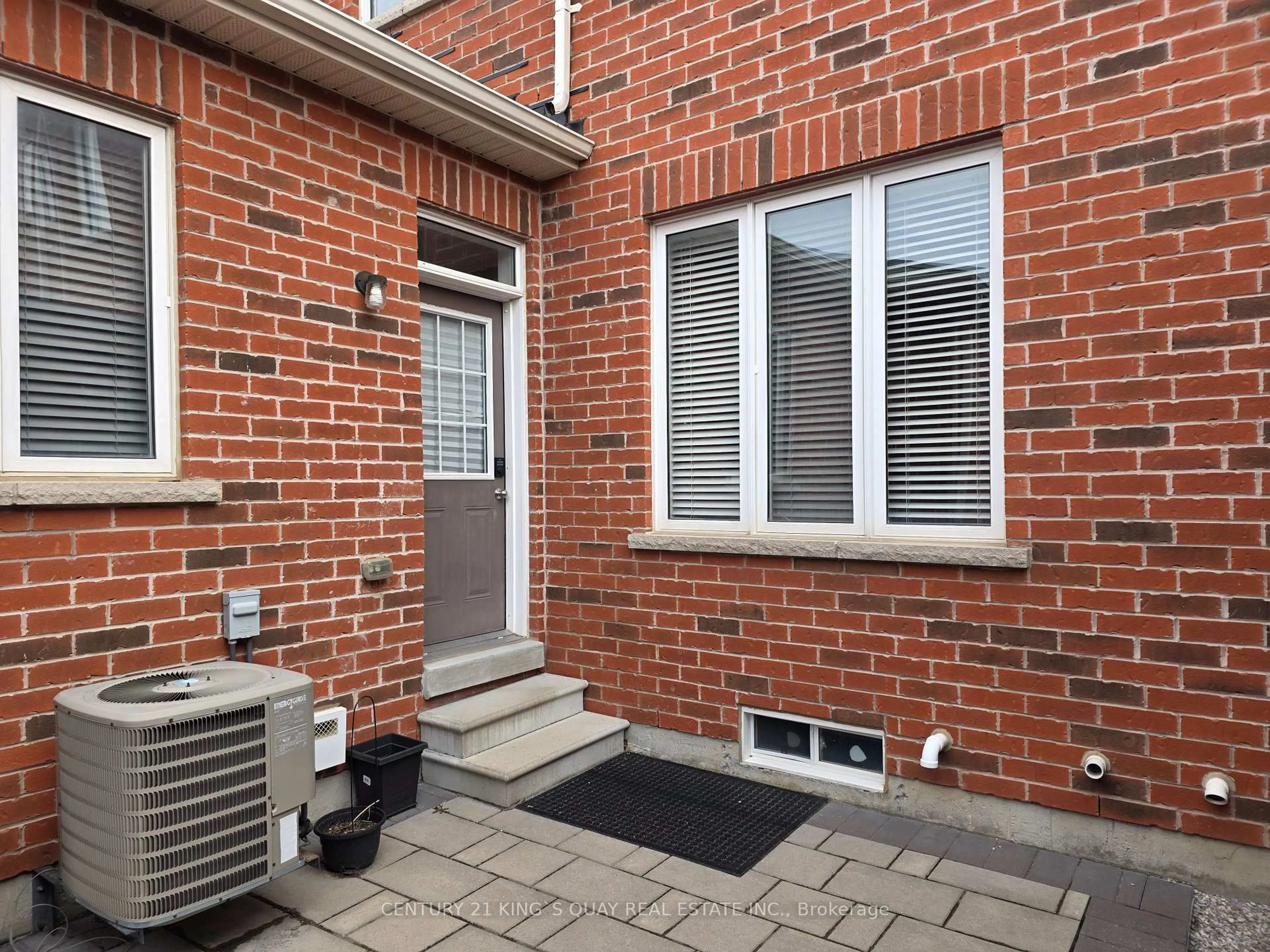 Home with brick exterior material, street for 158 Harbord St, Markham Ontario L6C 0X1