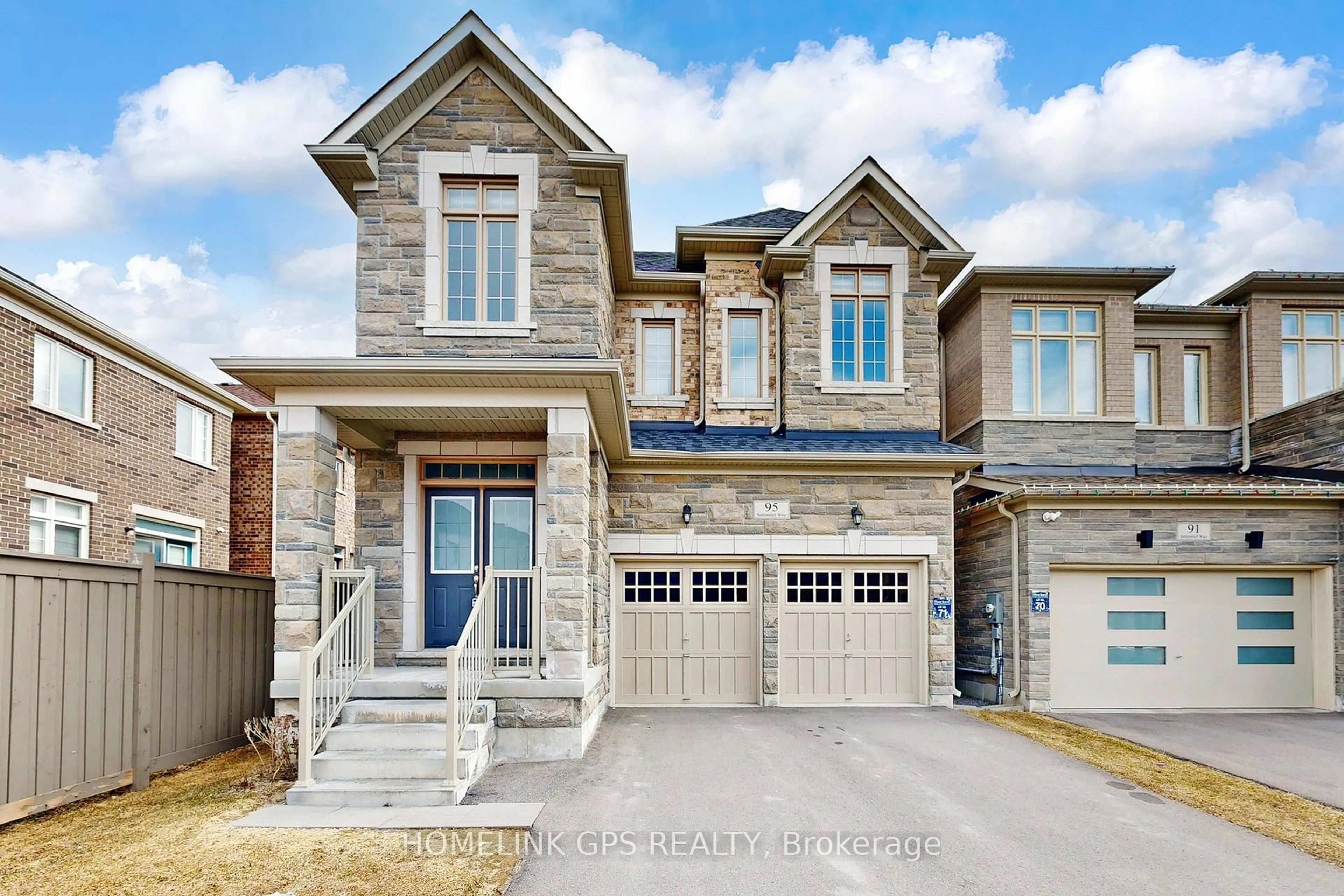 Home with brick exterior material, street for 95 Suttonrail Way, Whitchurch-Stouffville Ontario L4A 0E4