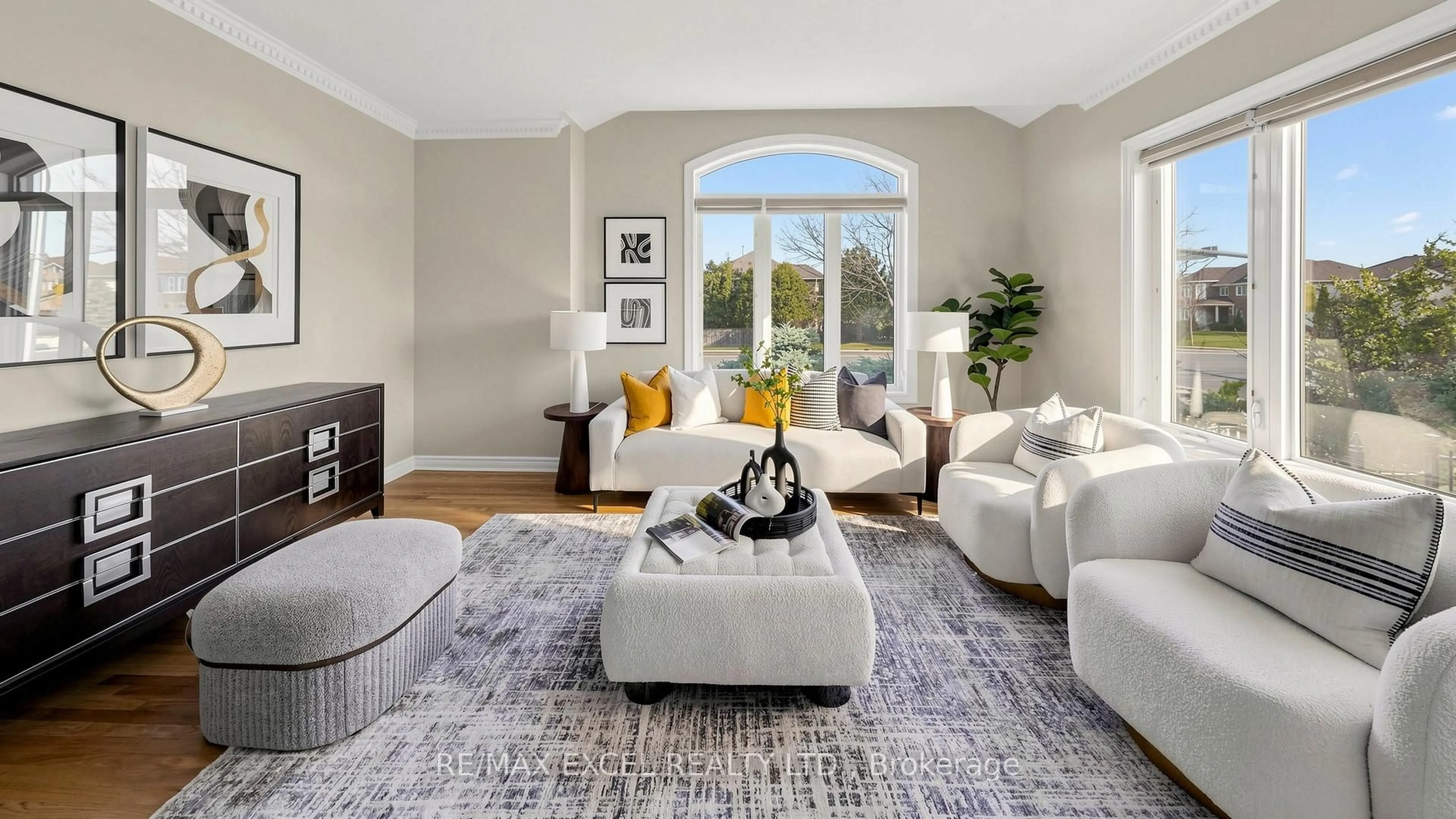 Living room with furniture, unknown for 2159 Rodick Rd, Markham Ontario L6C 1S8