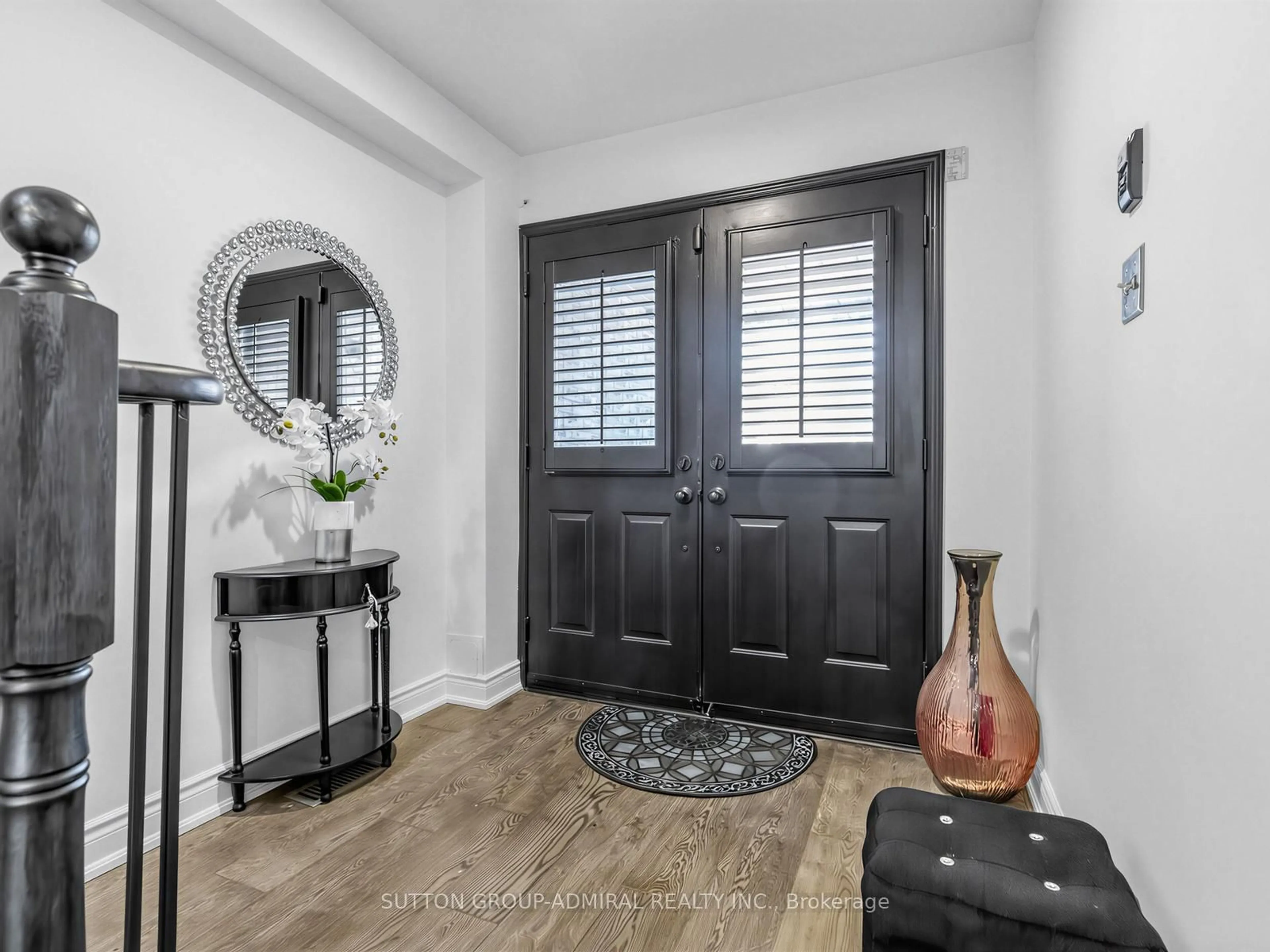 Indoor entryway for 38 Elderbrook Cres, Vaughan Ontario L4K 5M5