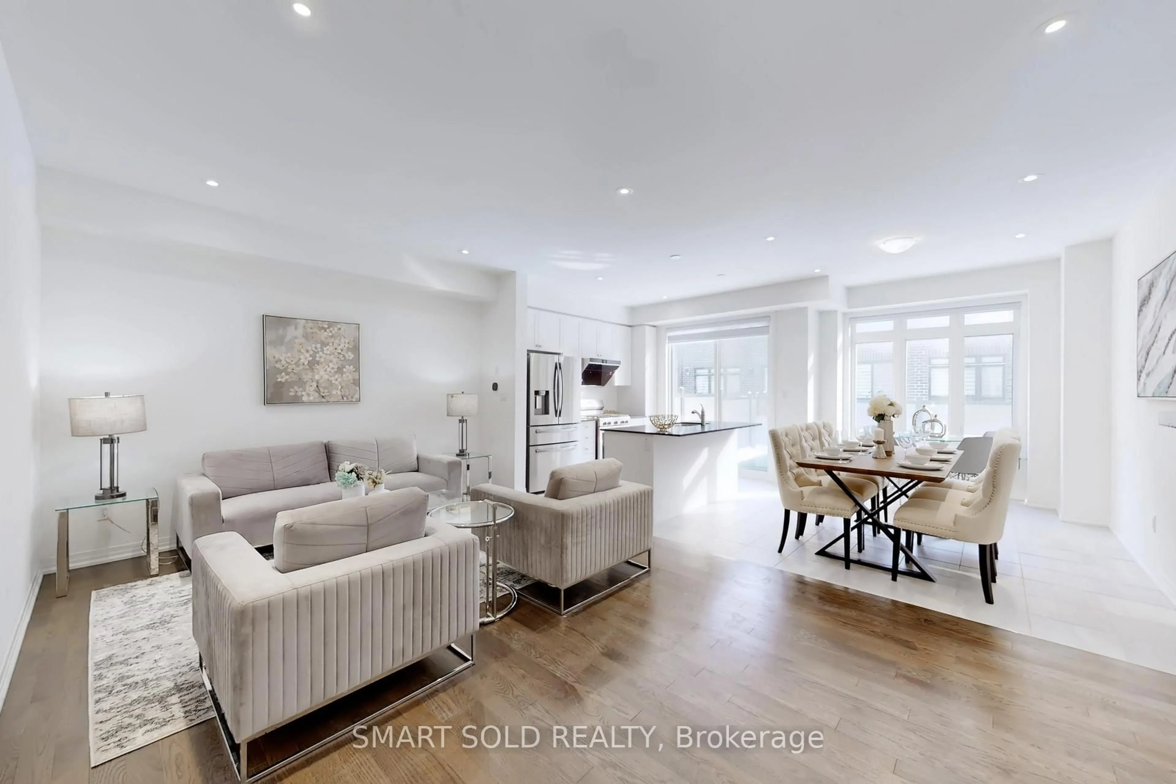 Living room with furniture, unknown for 63 McCague St, Richmond Hill Ontario L4S 0J4