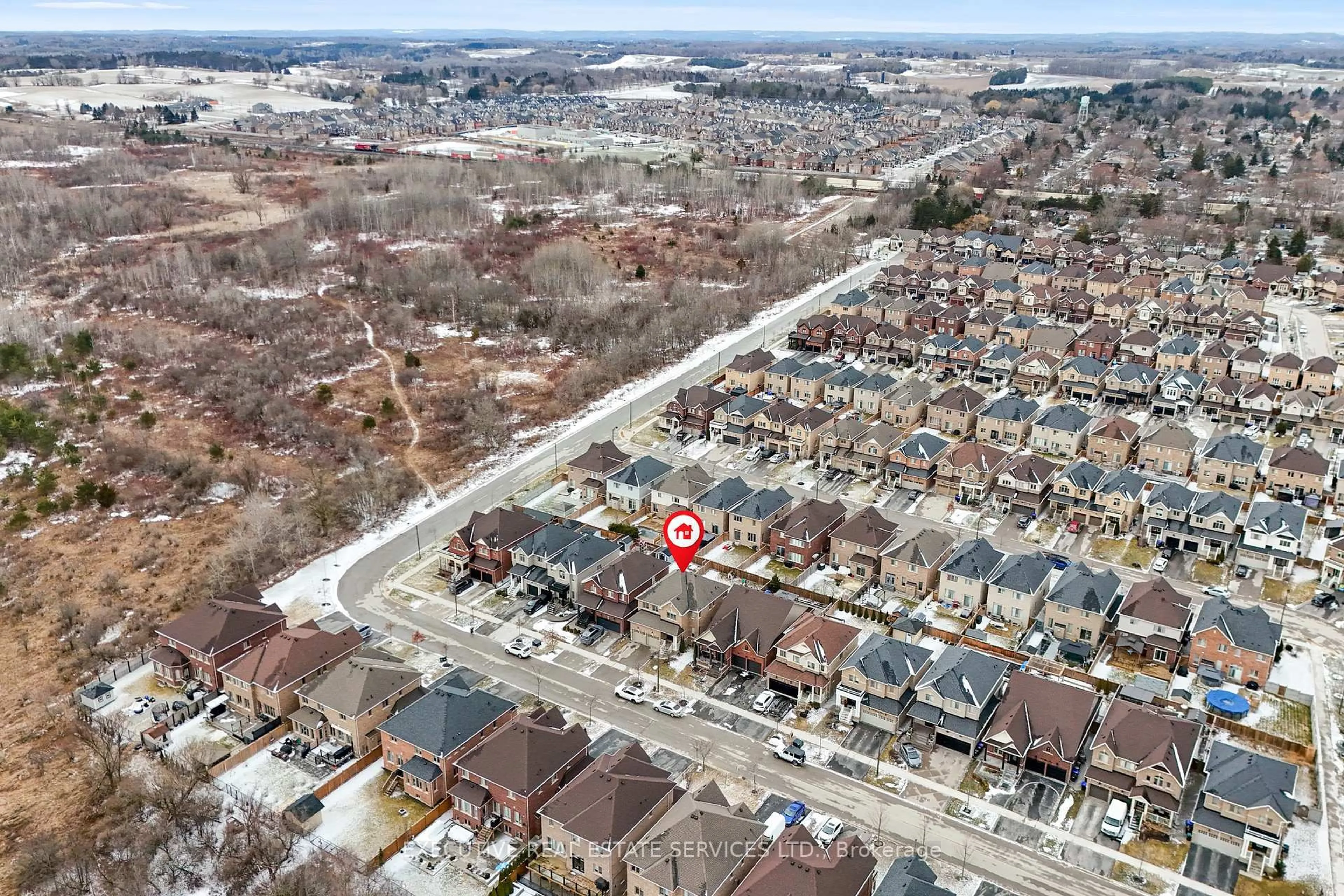 A pic from outside/outdoor area/front of a property/back of a property/a pic from drone, street for 112 Turner Dr, New Tecumseth Ontario L0G 1W0
