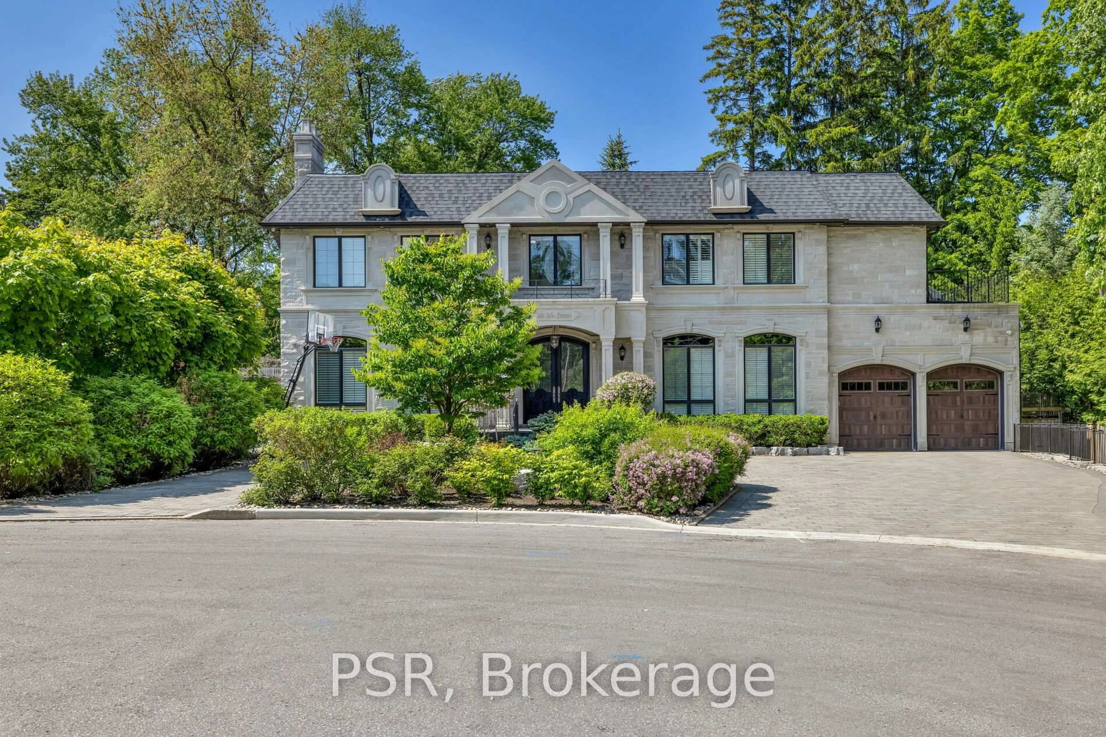 A pic from outside/outdoor area/front of a property/back of a property/a pic from drone, street for 22 Ida St, Markham Ontario L3T 1X5