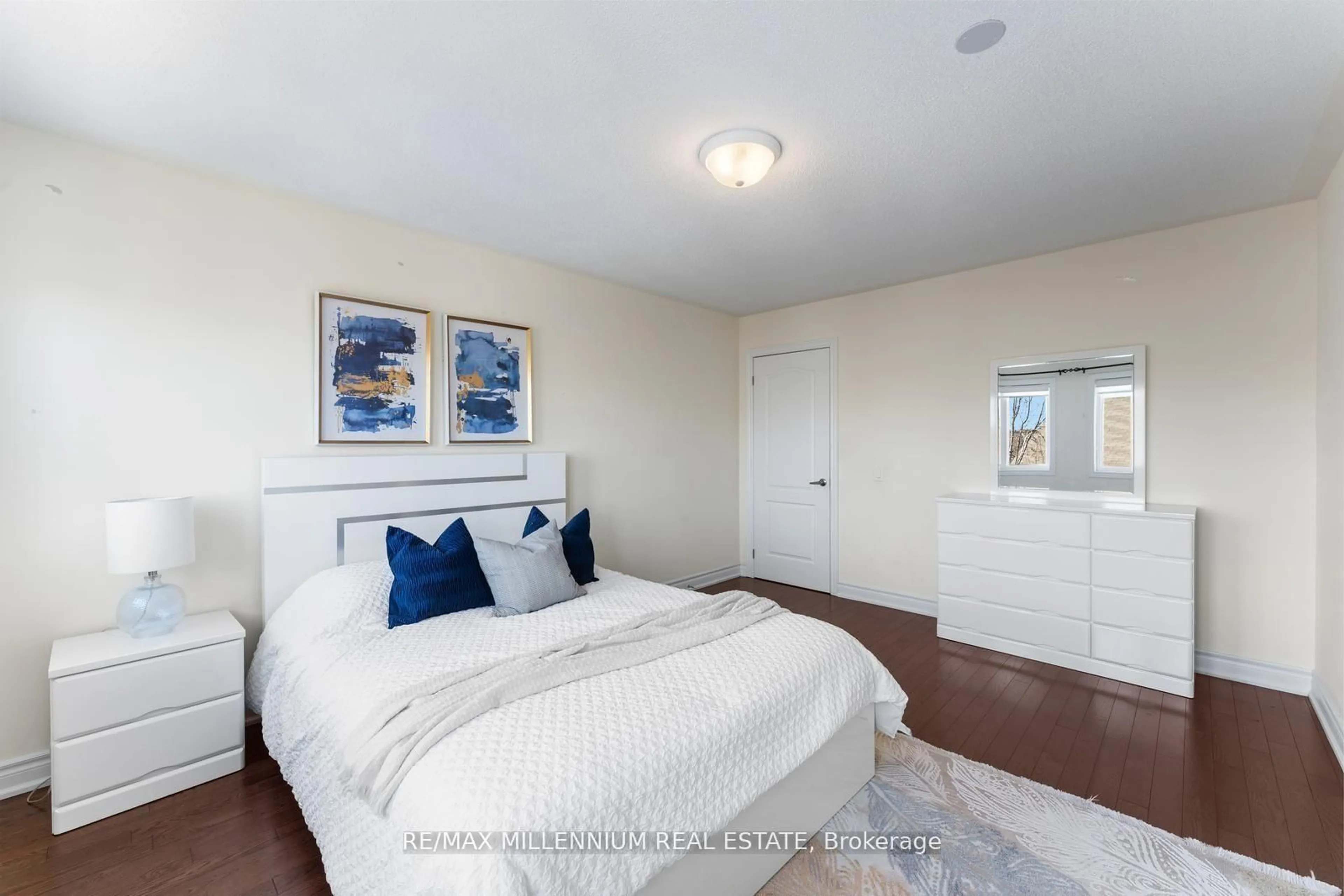 Bedroom with bed, unknown for 433 Mavrinac Blvd, Aurora Ontario L4G 0J8