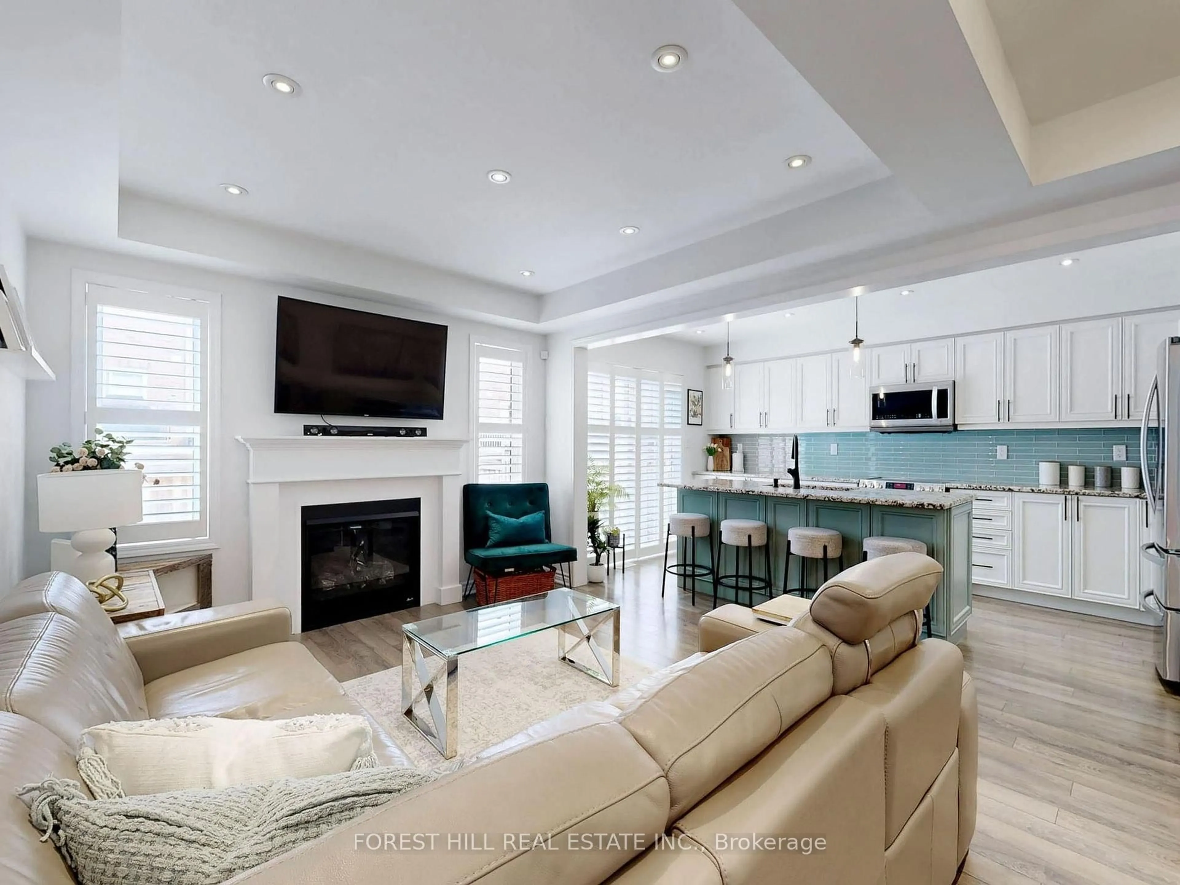 Open concept kitchen, unknown for 55 Stocks Lane, Aurora Ontario L3X 1V9