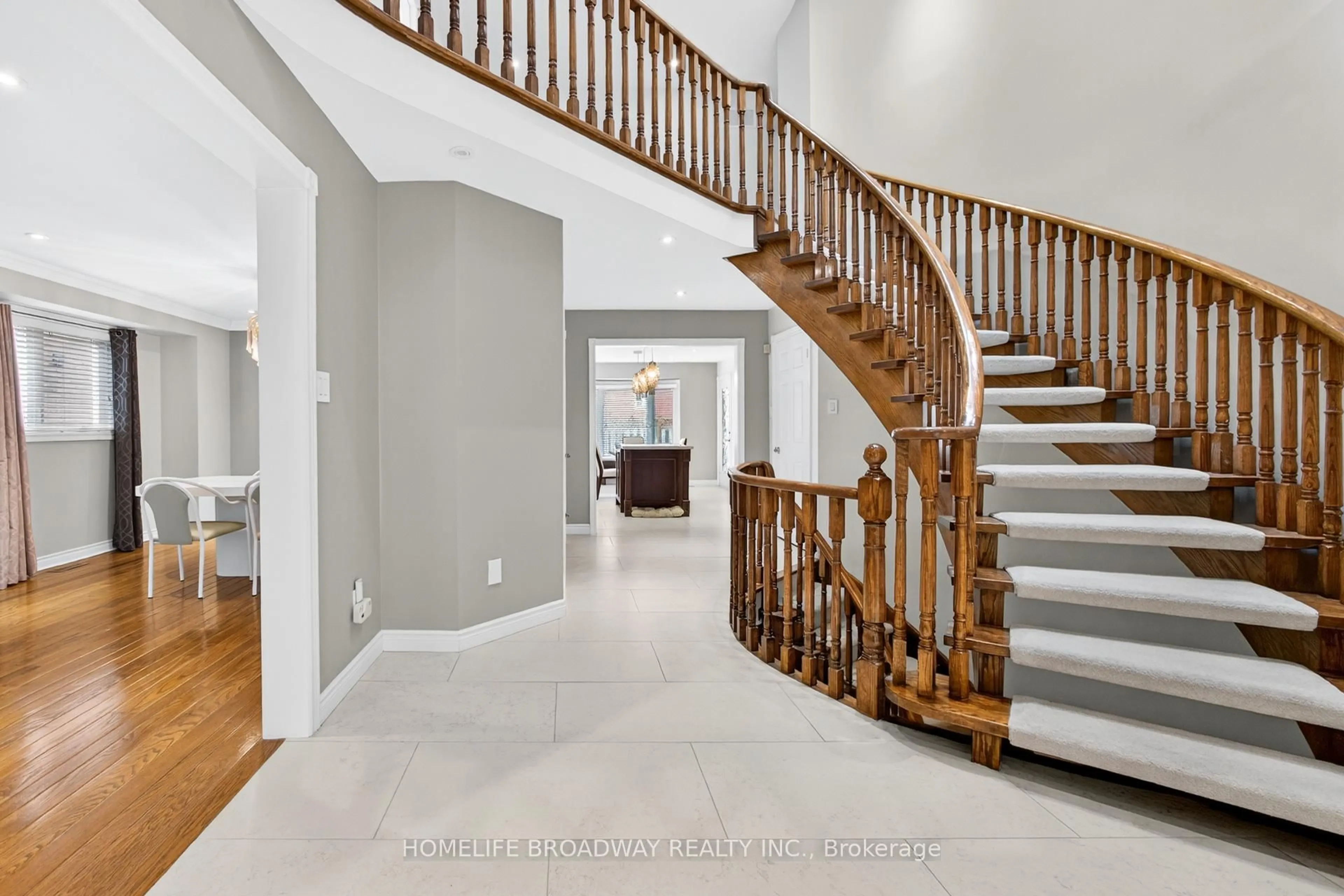 Unknown for 25 Westminster Dr, Richmond Hill Ontario L4B 1P4