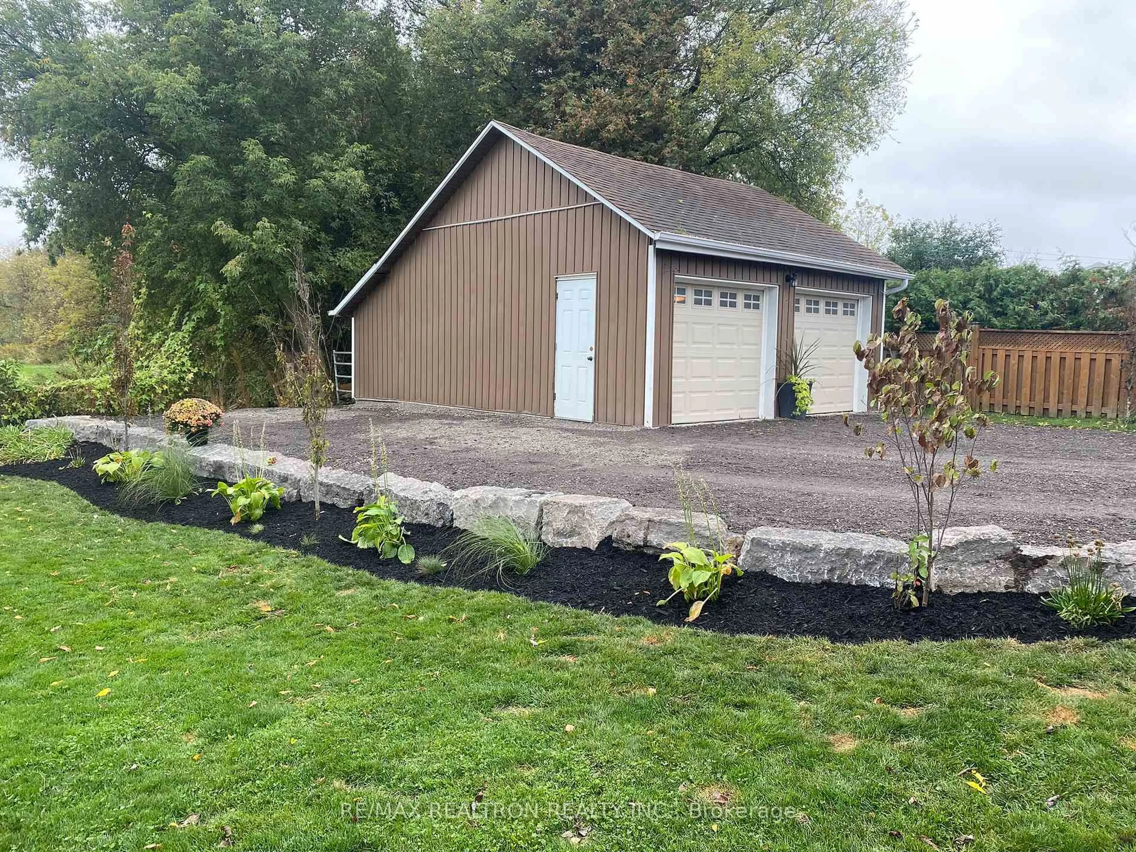 Shed for 4881 Mount Albert Rd, East Gwillimbury Ontario L0G 1M0