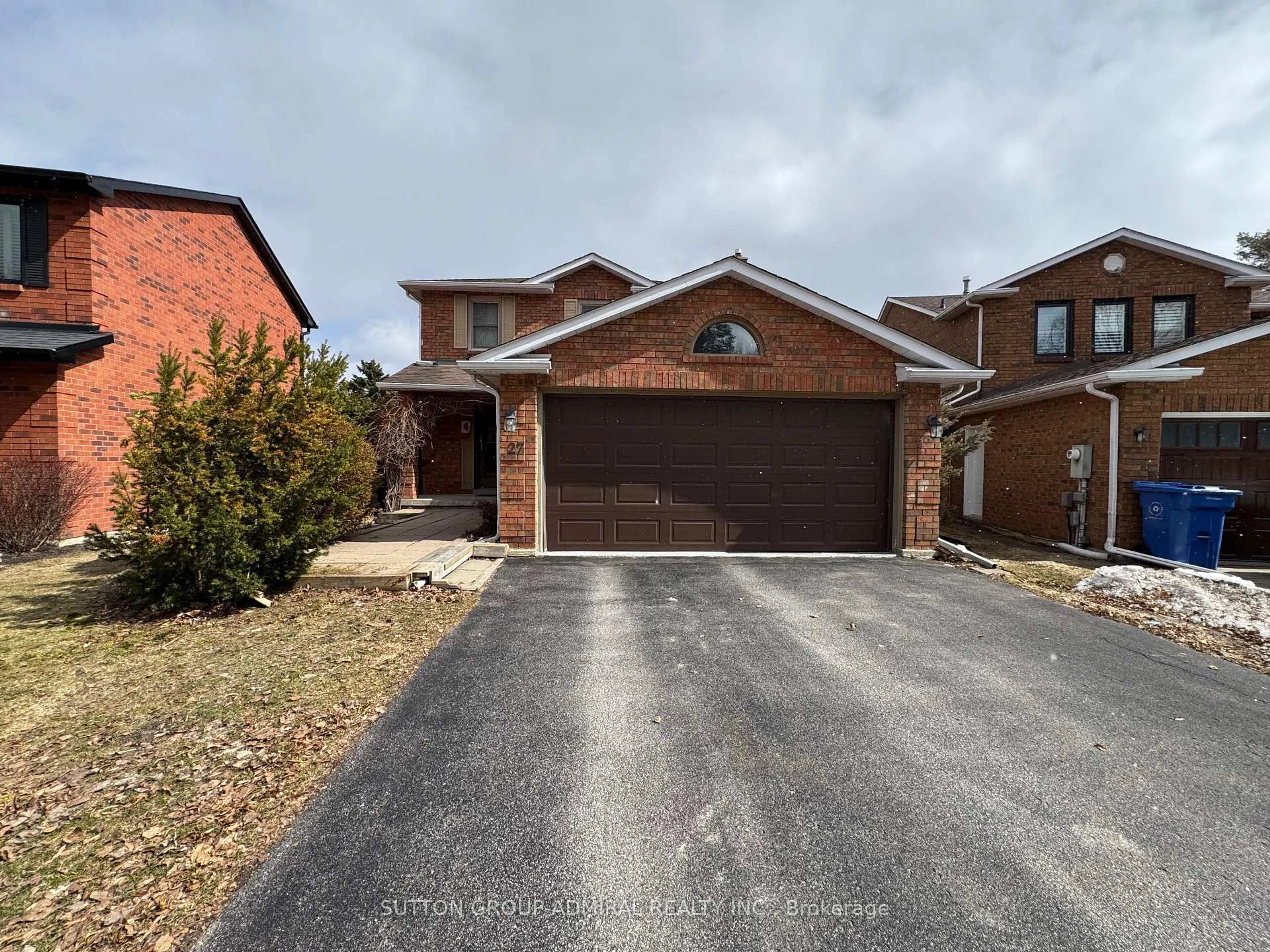 Home with brick exterior material, street for 27 Dawson Cres, Aurora Ontario L4G 4T7