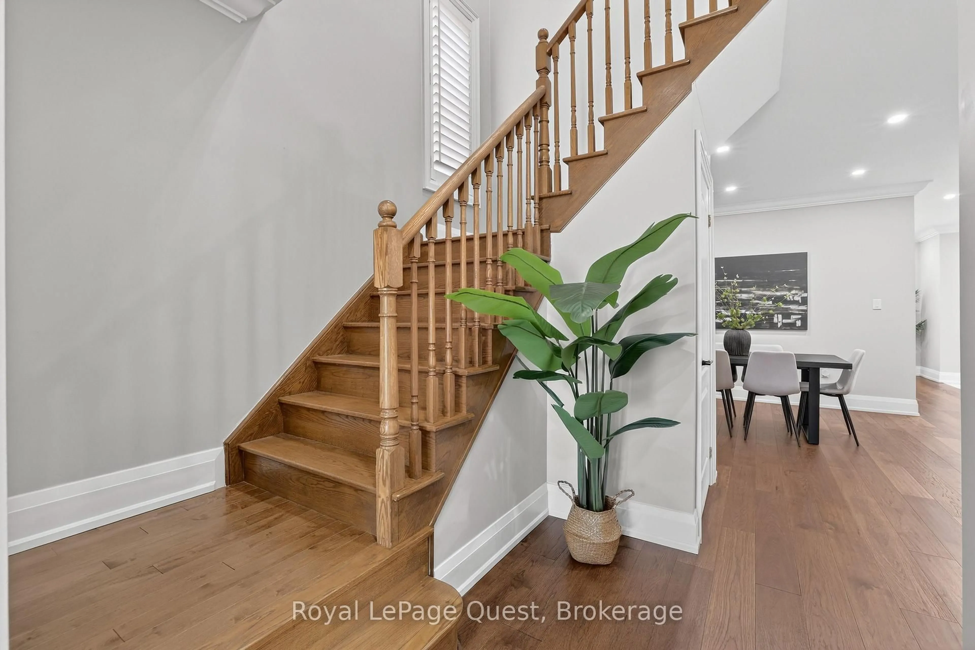 Unknown for 153 Woodbury Cres, Newmarket Ontario L3X 2S5