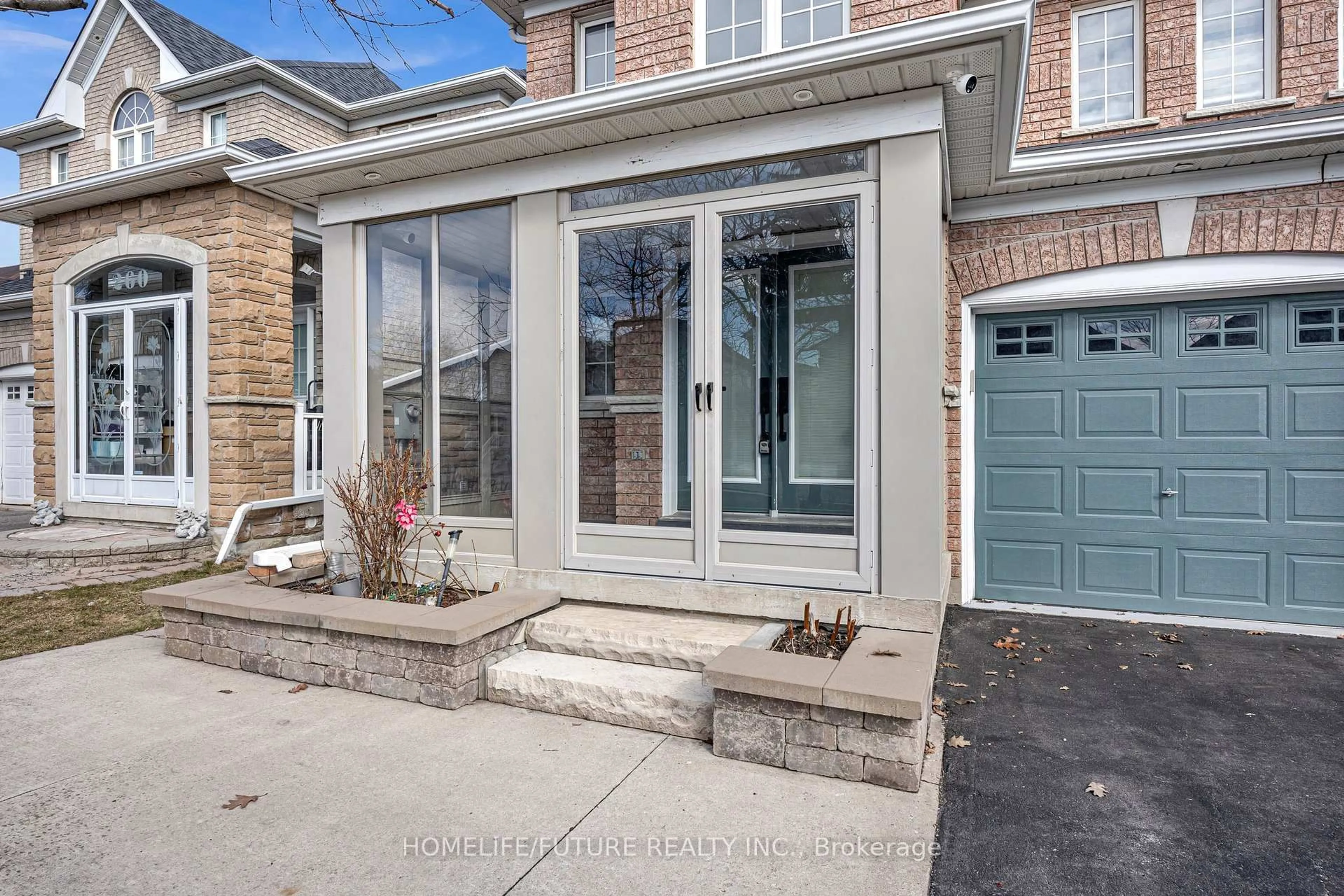 Unknown for 262 Helen Ave, Markham Ontario L3R 1K1