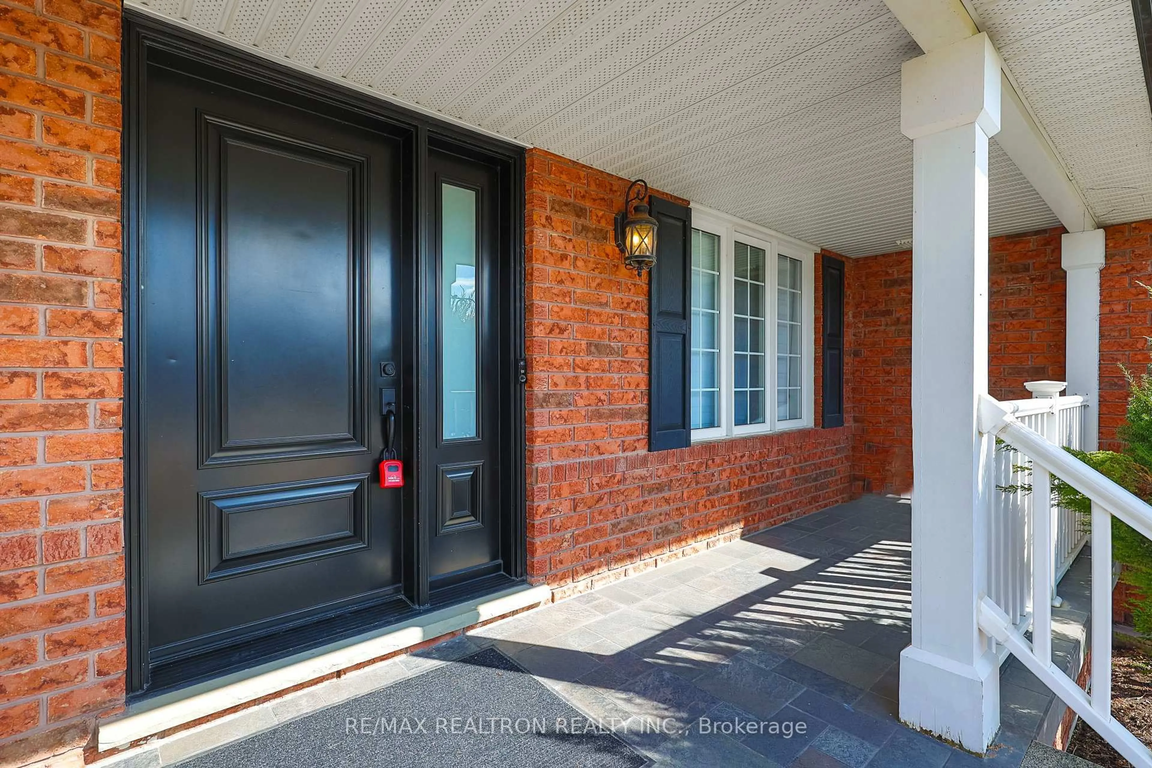 Unknown for 25 Highcastle Ave, Georgina Ontario L4P 4B4