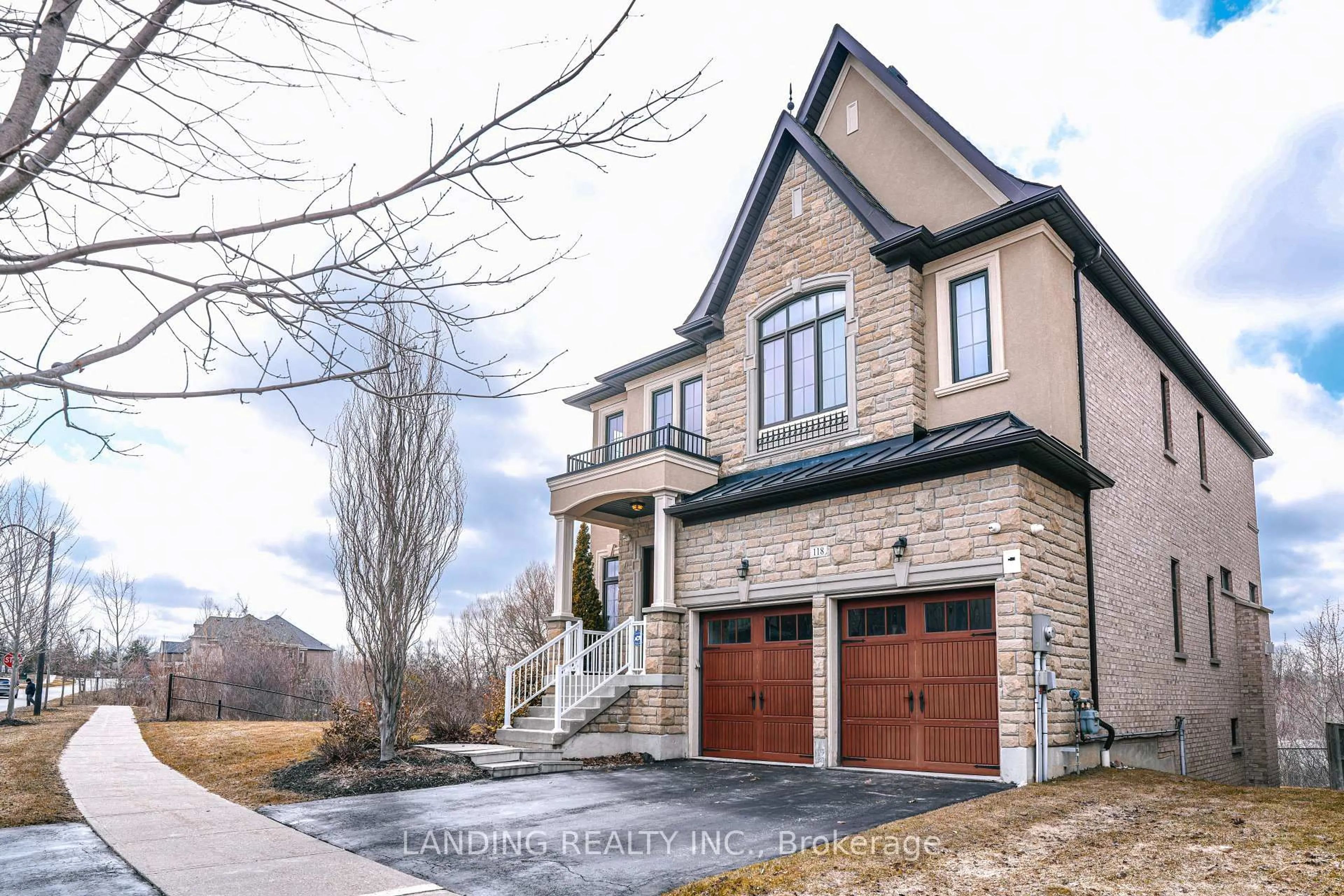 Home with brick exterior material, street for 118 Burns Blvd, King Ontario L7B 0M5