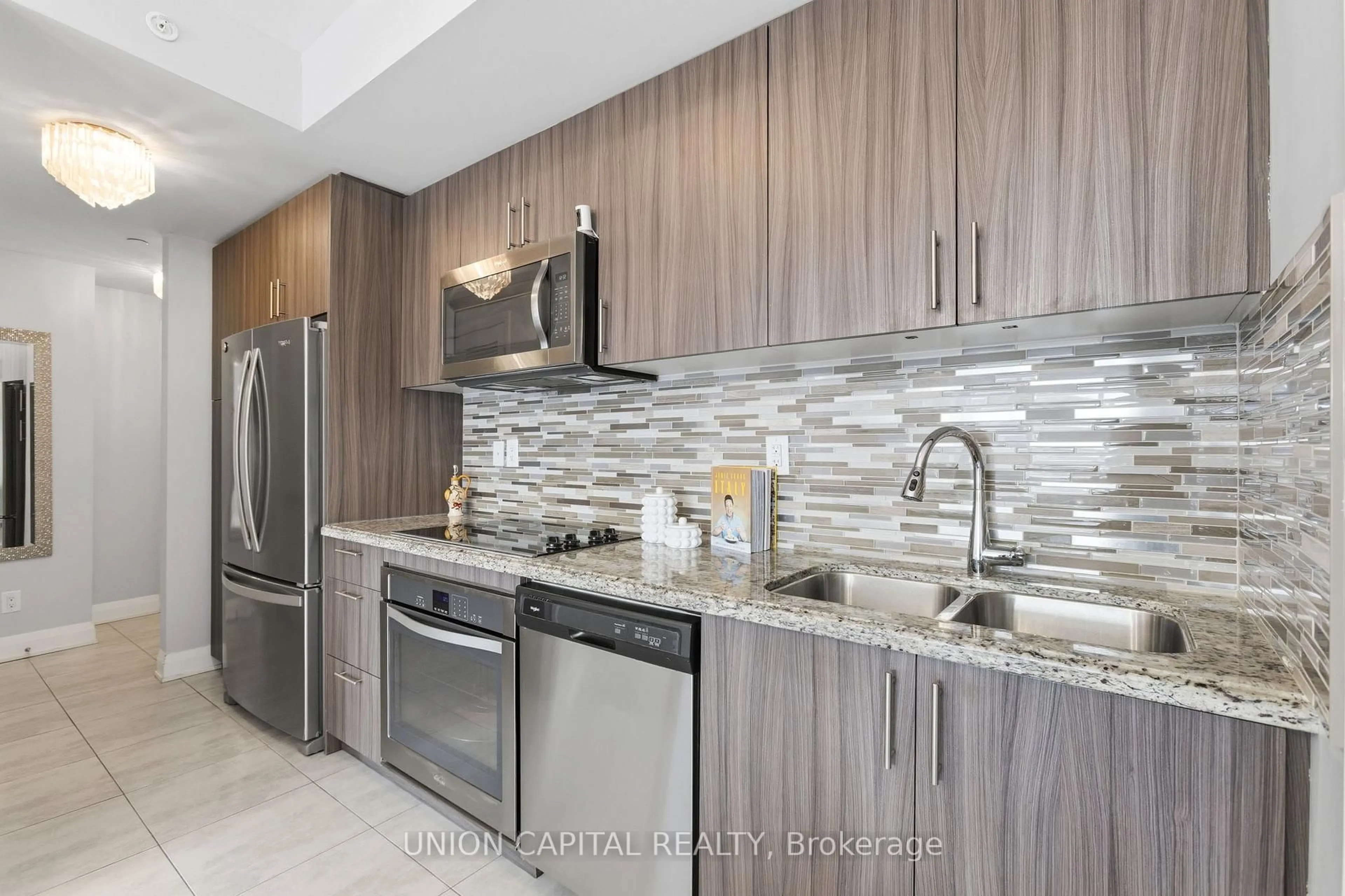 Unknown for 112 Woodbridge Ave #412, Vaughan Ontario L4L 2S7