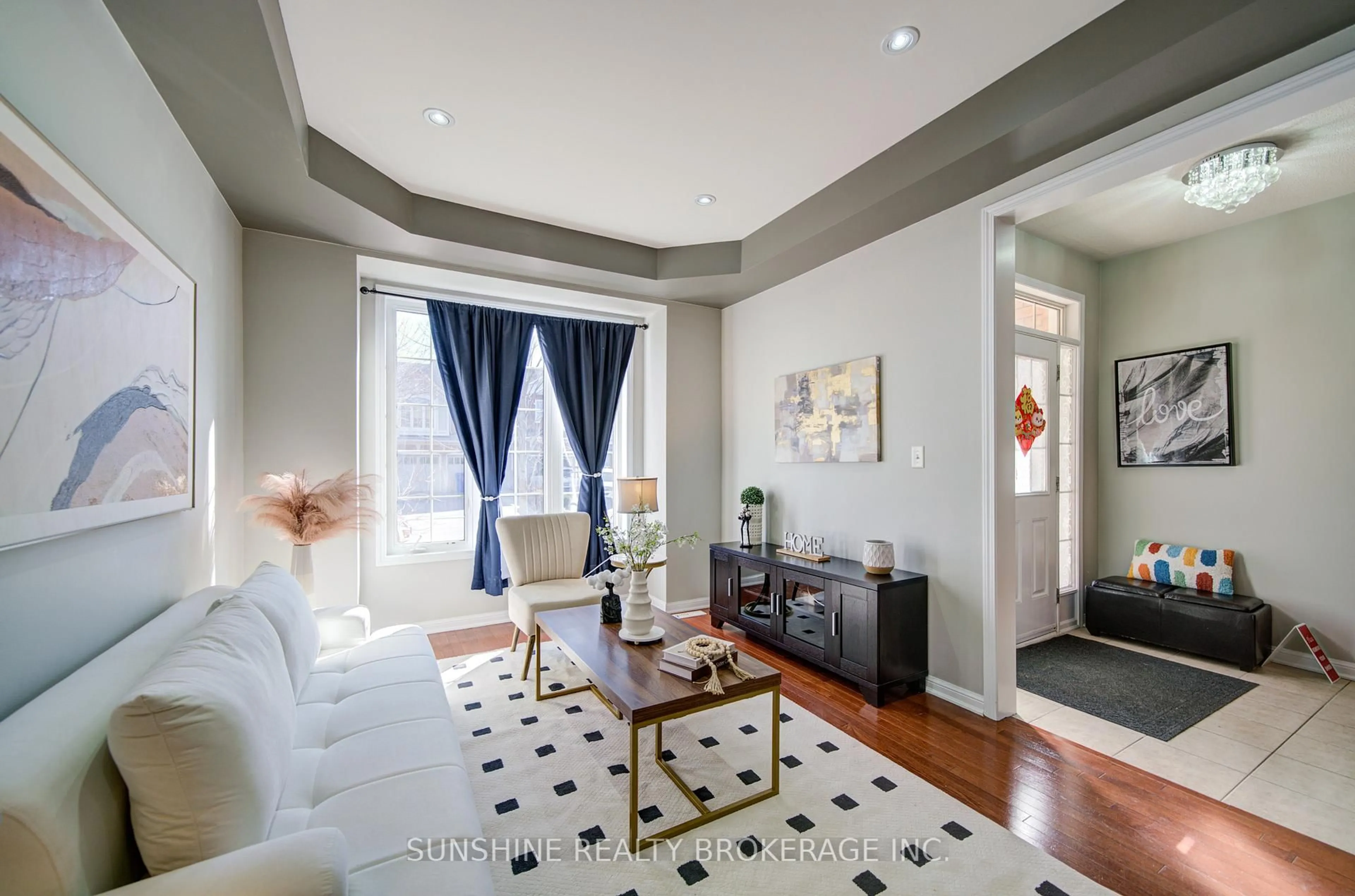 Living room with furniture, unknown for 18 Myron St, Whitchurch-Stouffville Ontario L4A 0M1