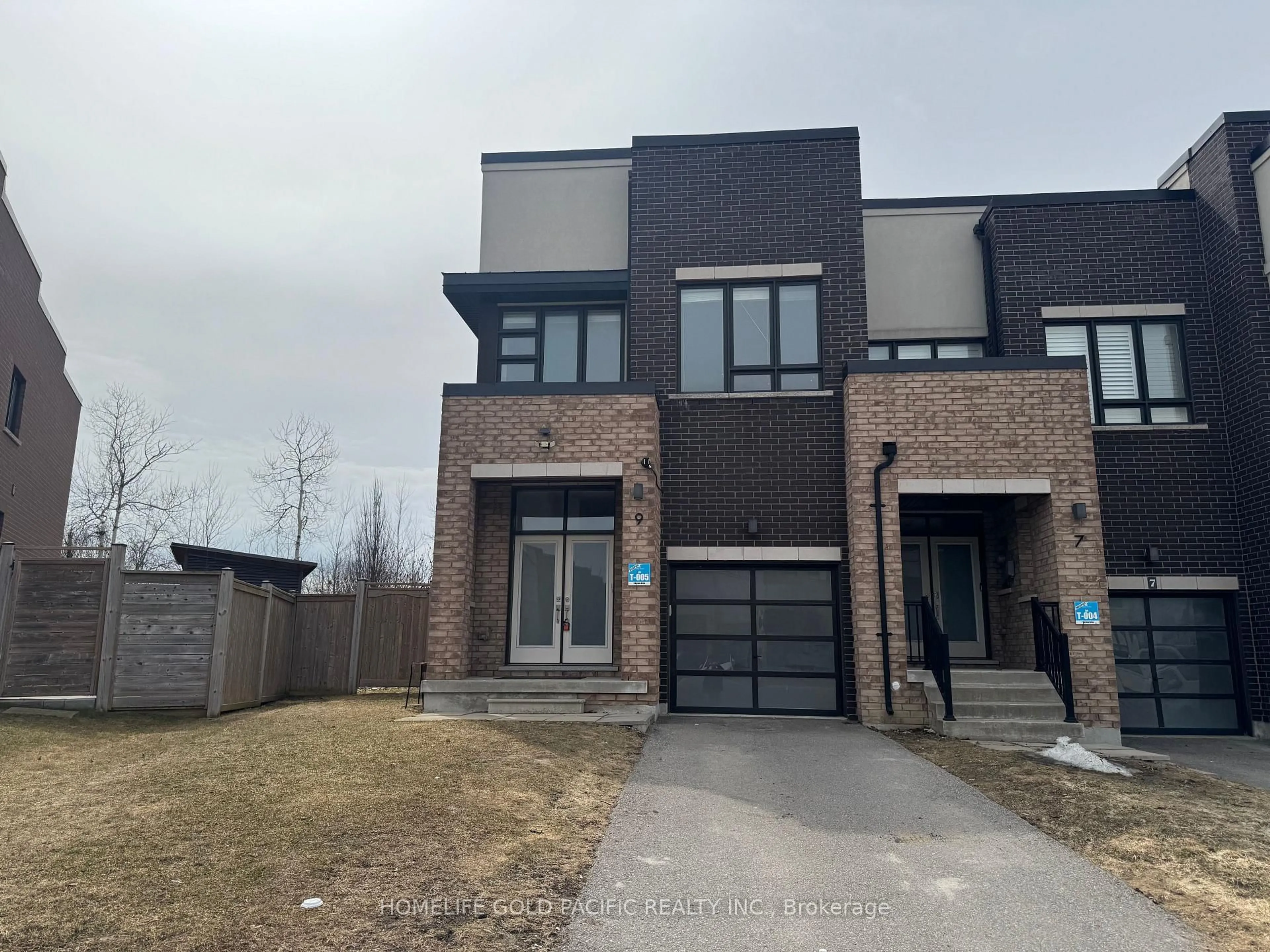 Home with brick exterior material, street for 9 Dariole Dr, Richmond Hill Ontario L4E 5B7