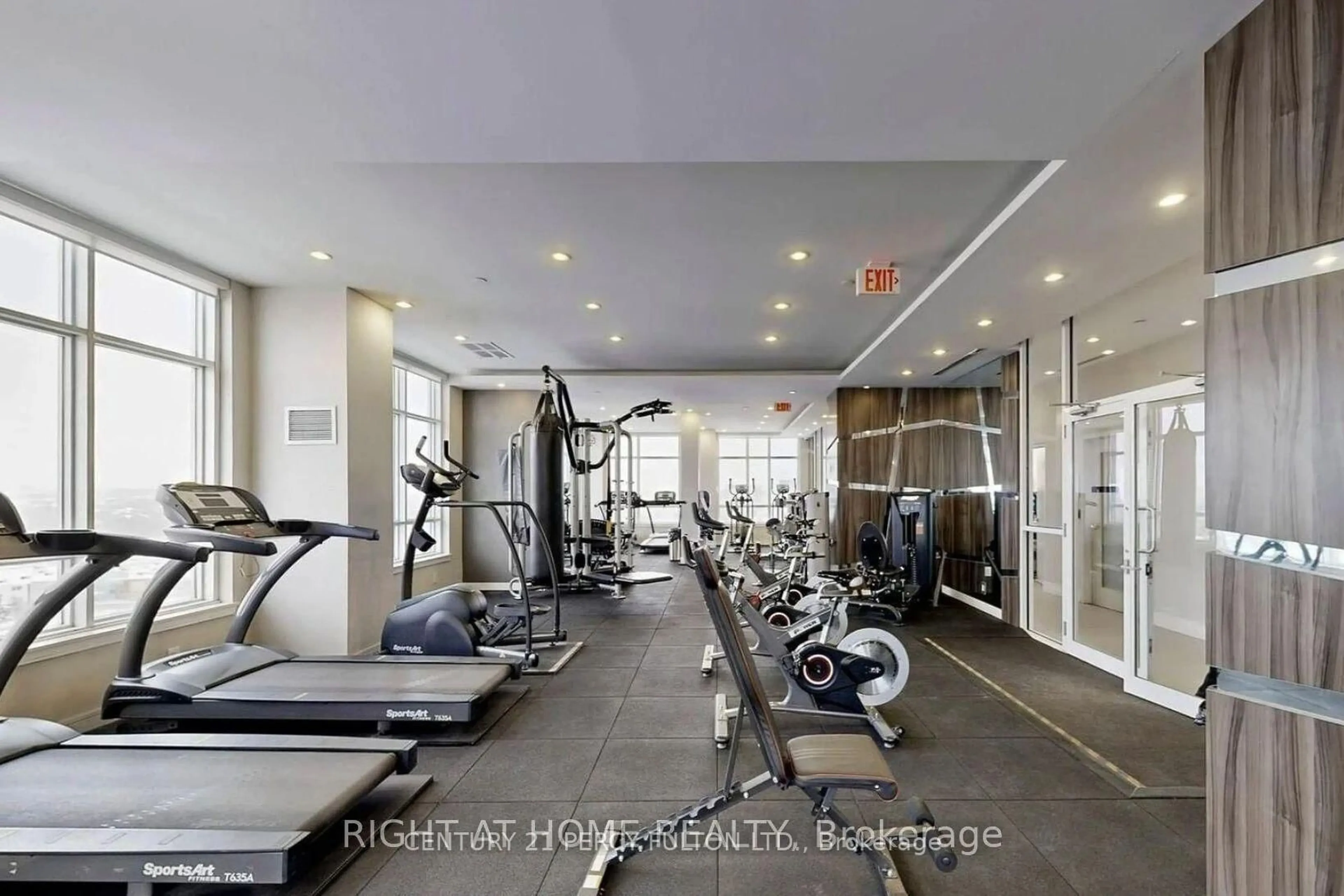 Gym or fitness room for 9205 yonge st Ave #512, Richmond Hill Ontario L4C 1V5