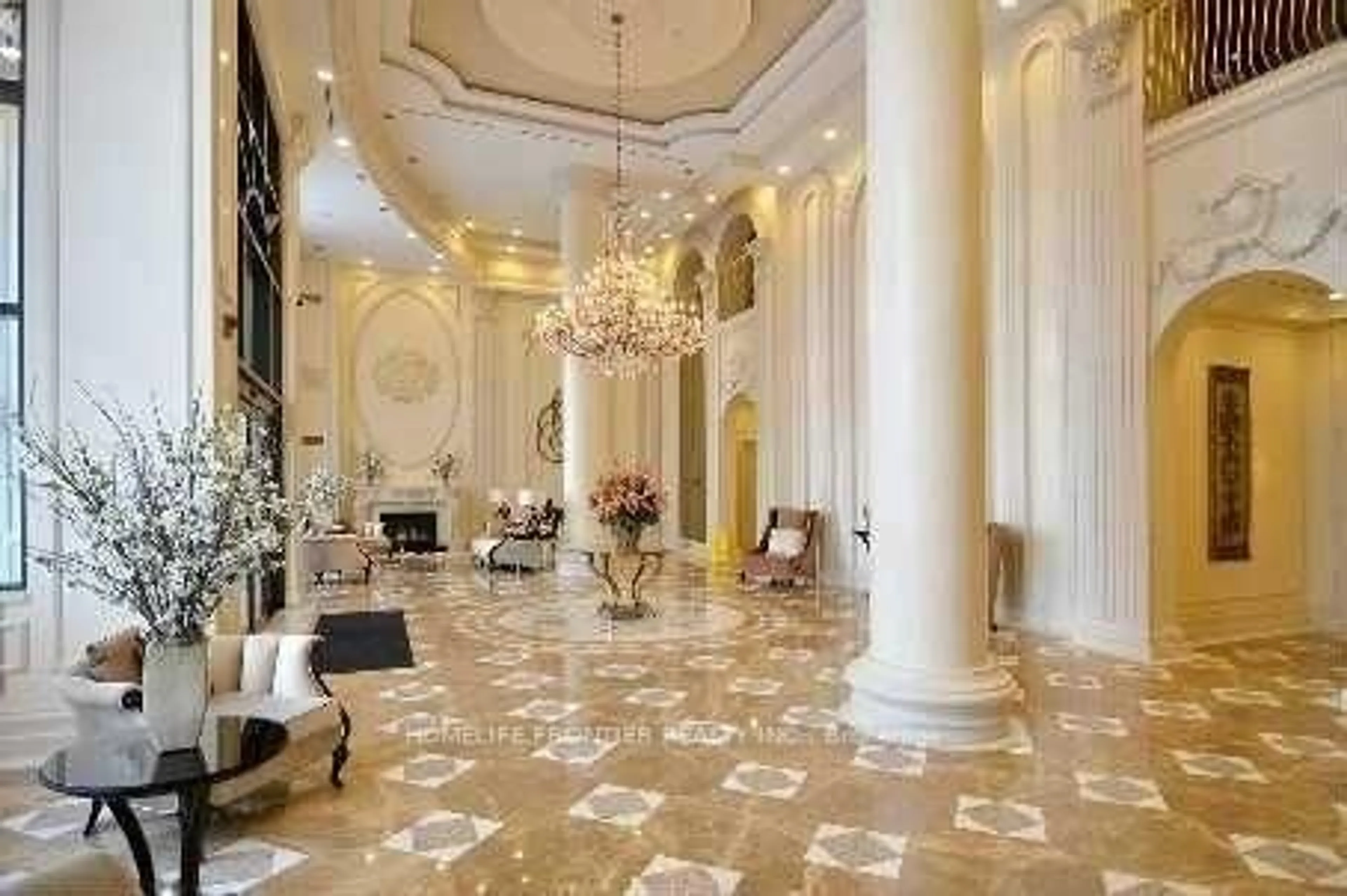 Lobby for 9245 Jane St #514, Vaughan Ontario L6A 0J9