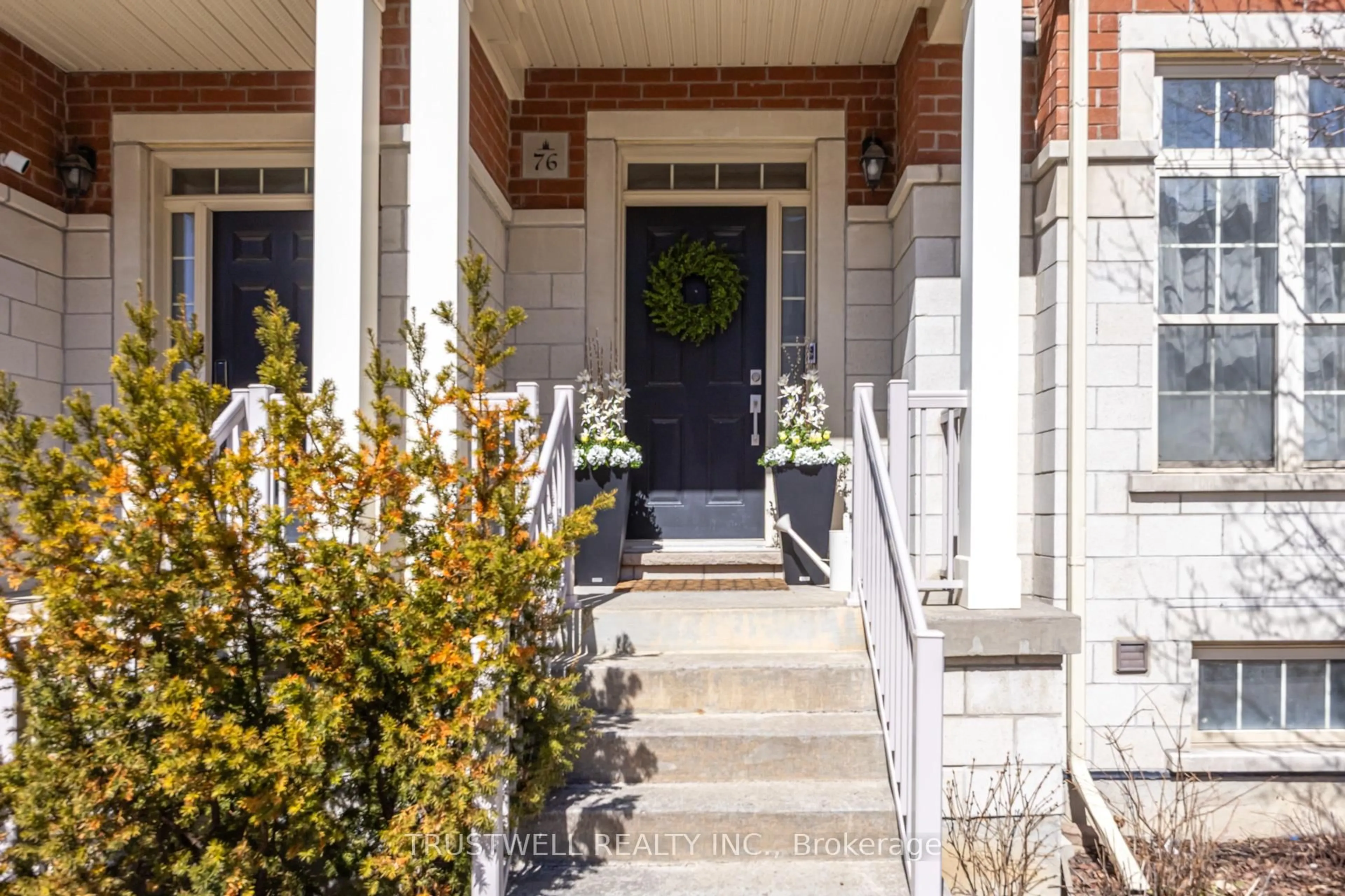 Indoor entryway for 76 Donald Buttress Blvd, Markham Ontario L6C 0P1