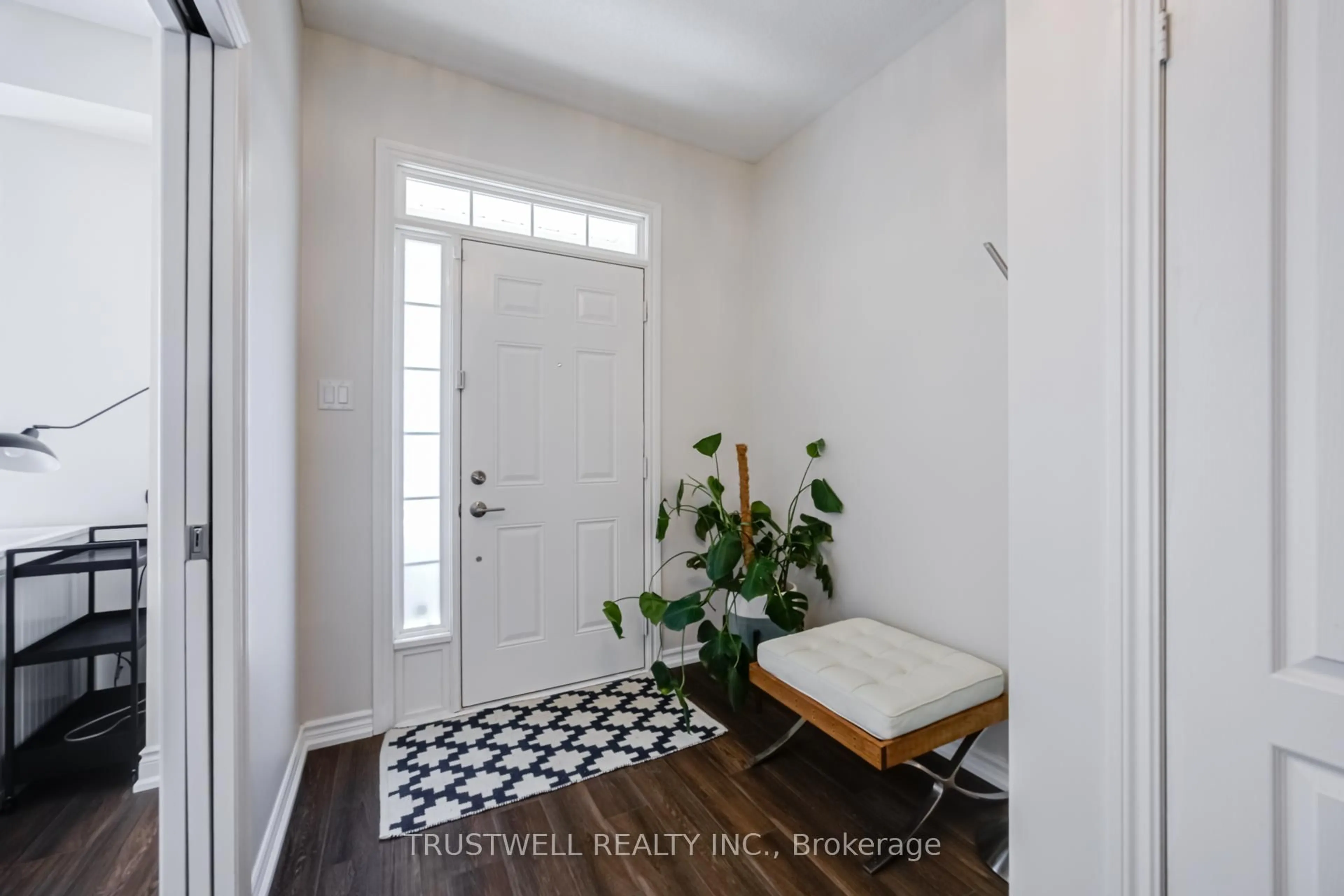 Indoor entryway for 76 Donald Buttress Blvd, Markham Ontario L6C 0P1