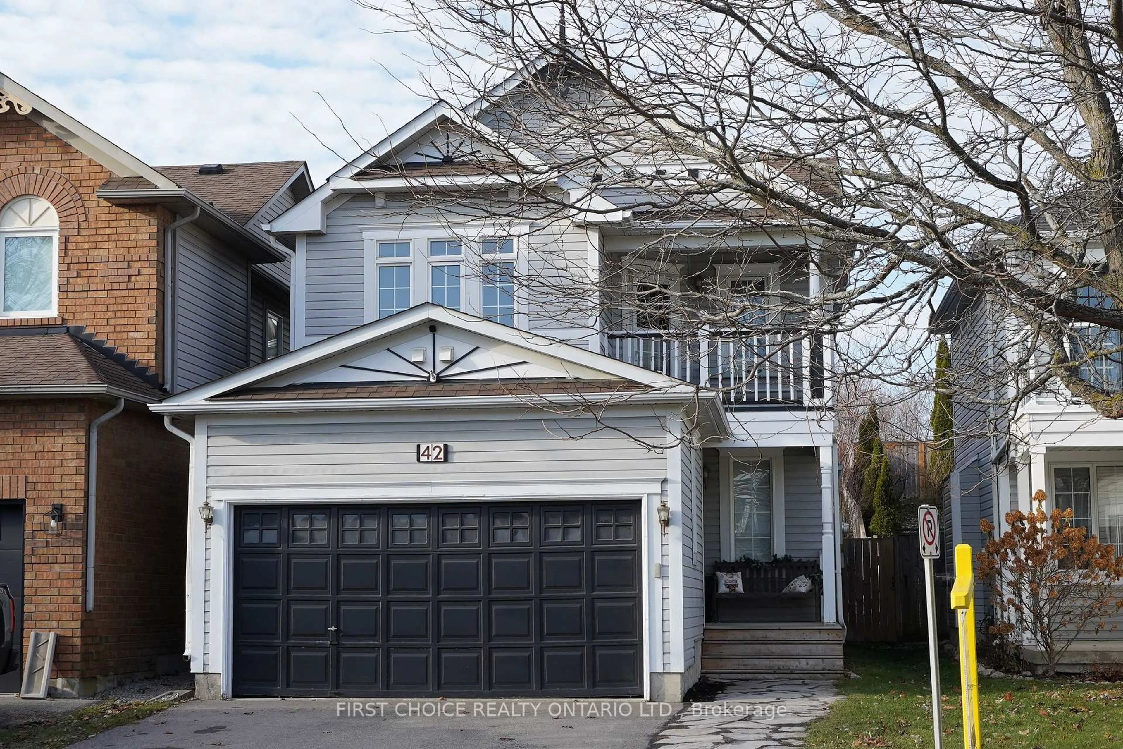 Home with vinyl exterior material, street for 42 Gunning Cres, New Tecumseth Ontario L0G 1W0