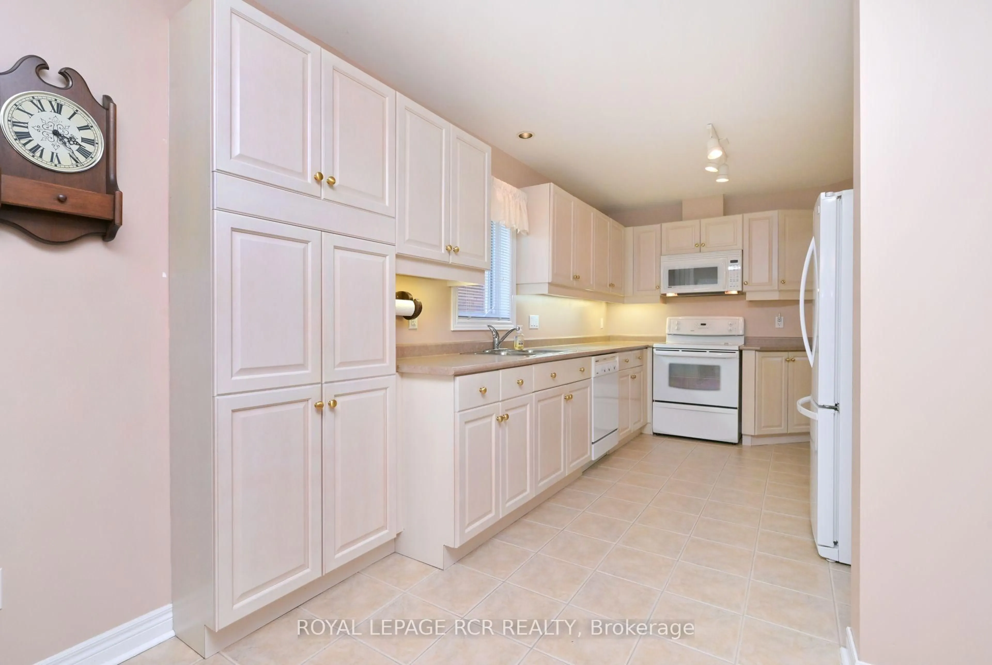 Unknown for 83 Bella Vista Tr, New Tecumseth Ontario L9R 2E2