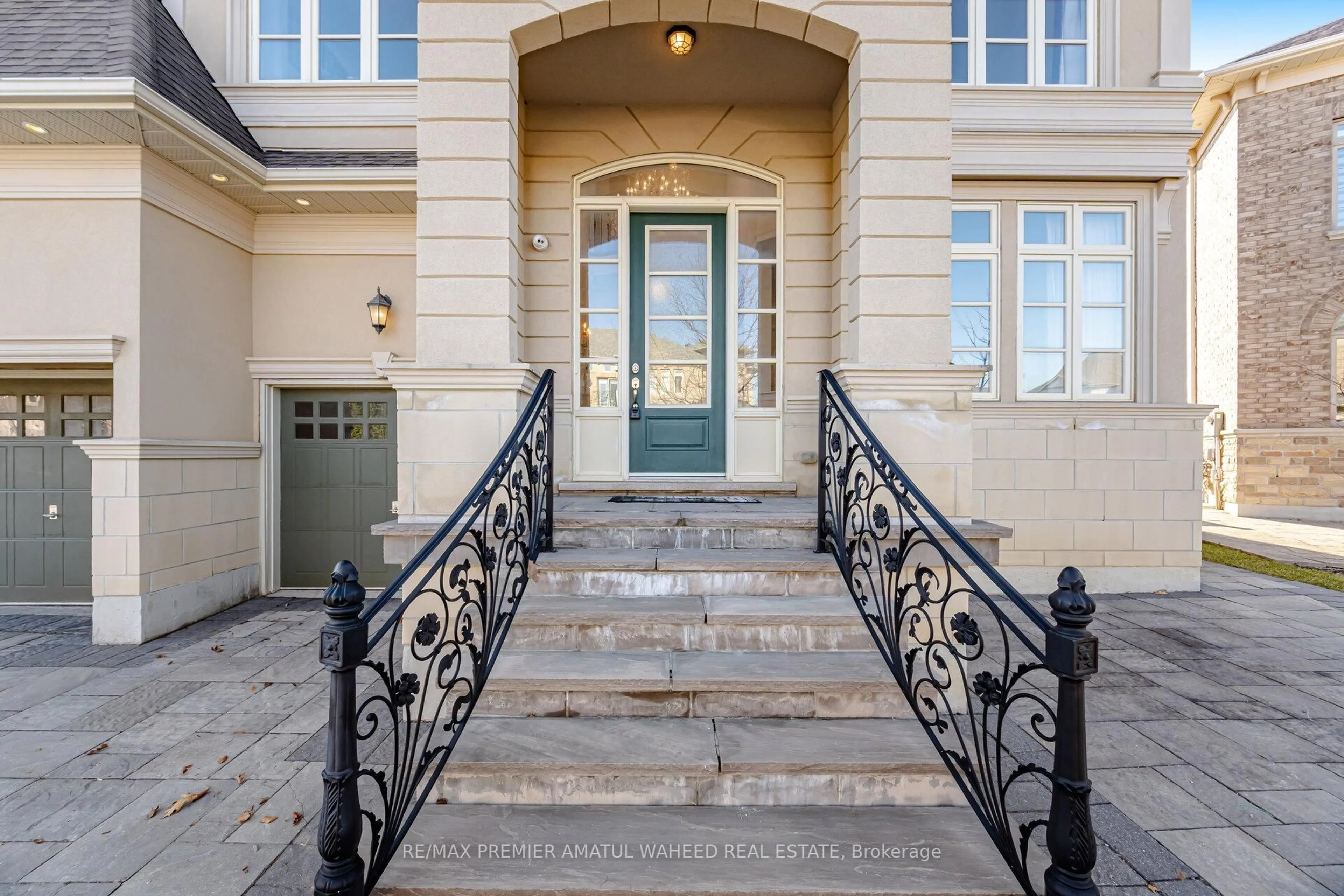 Unknown for 75 Virtue Cres, Vaughan Ontario L4H 4C3