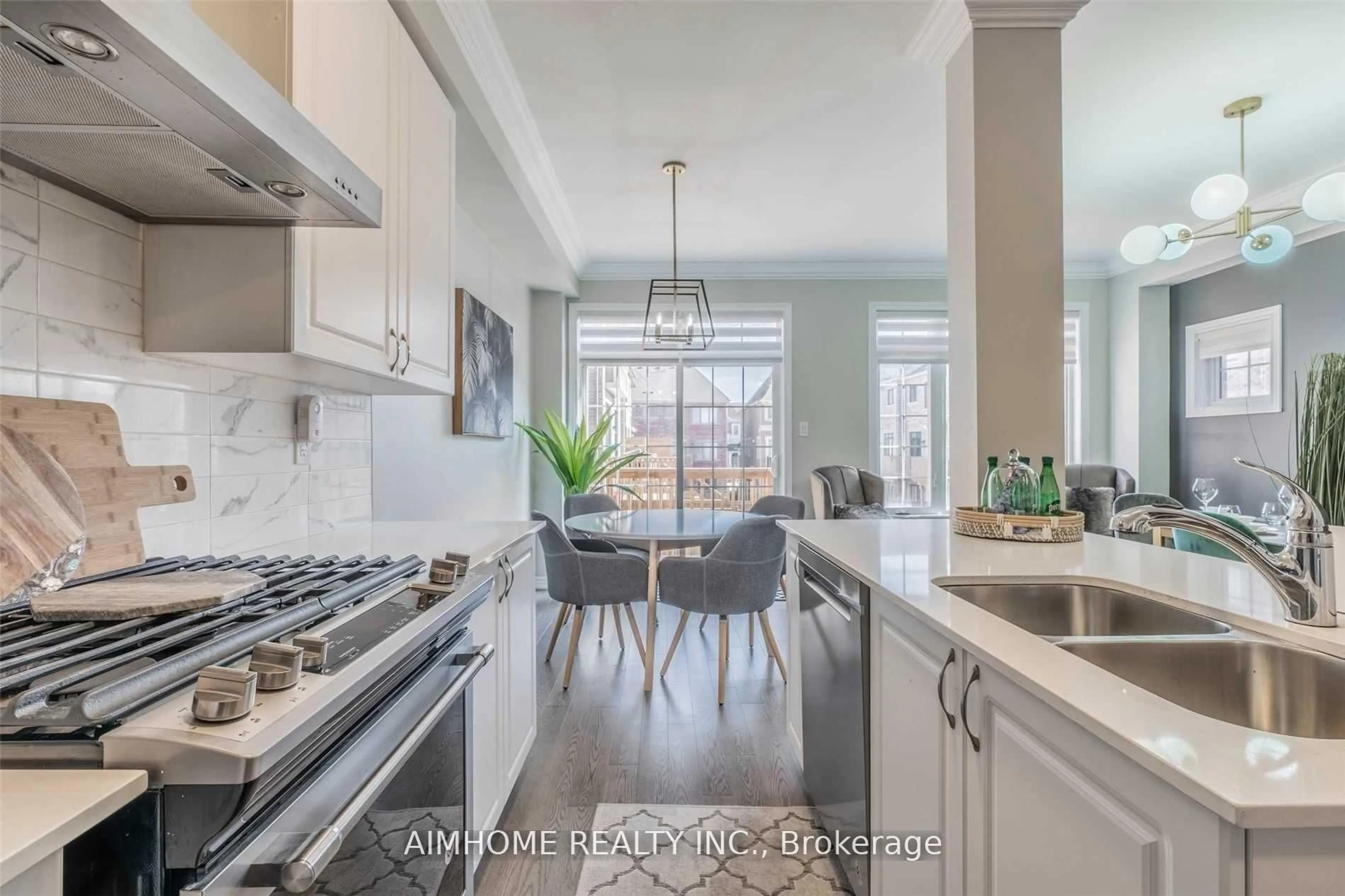 Open concept kitchen, ceramic/tile floor for 73 Sunset Terr, Vaughan Ontario L4H 4S2