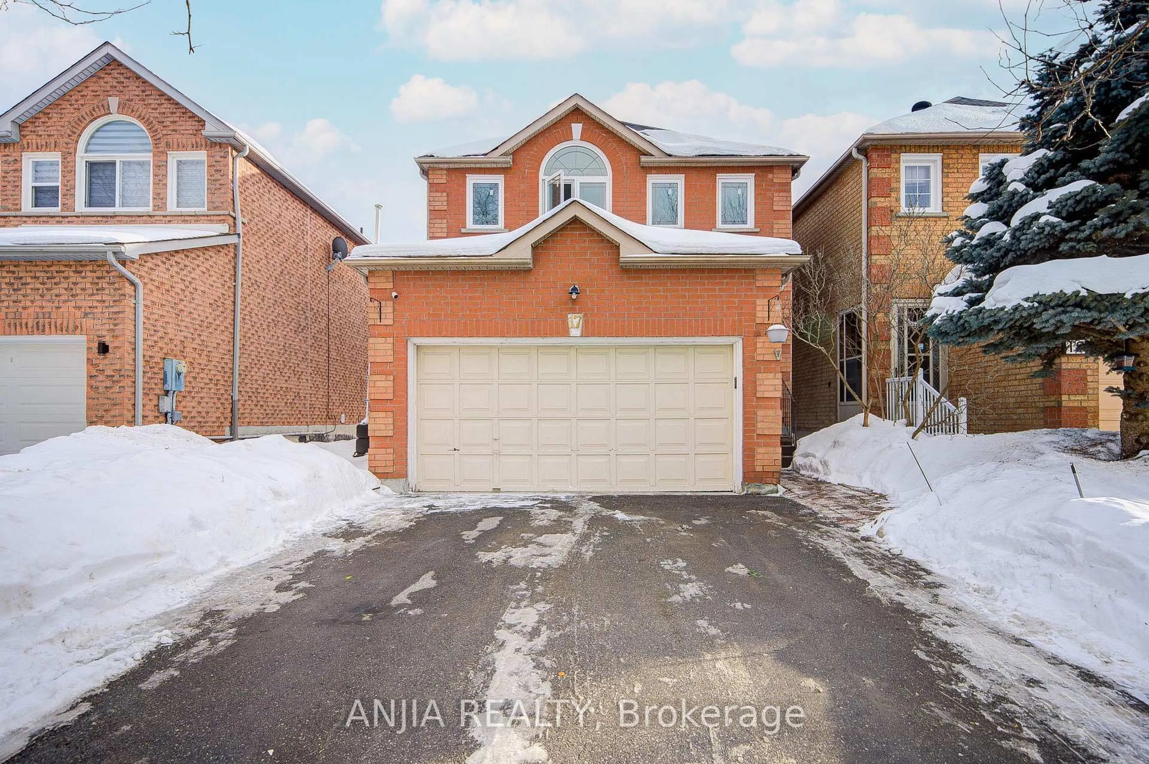 Unknown for 17 Kenborough Crt, Markham Ontario L3S 3P3