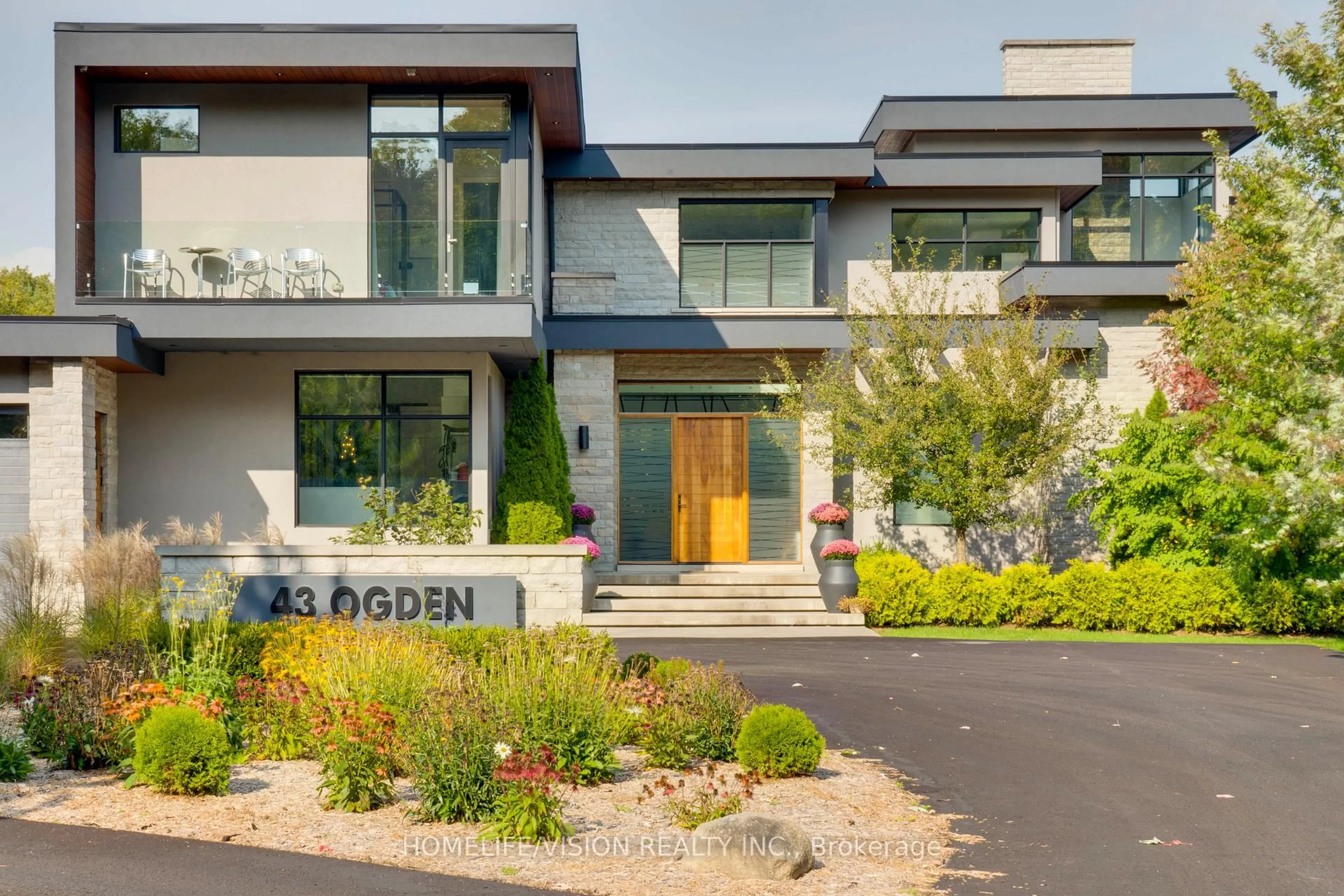 Unknown for 43 Ogden Cres, Whitchurch-Stouffville Ontario L4A 1P1