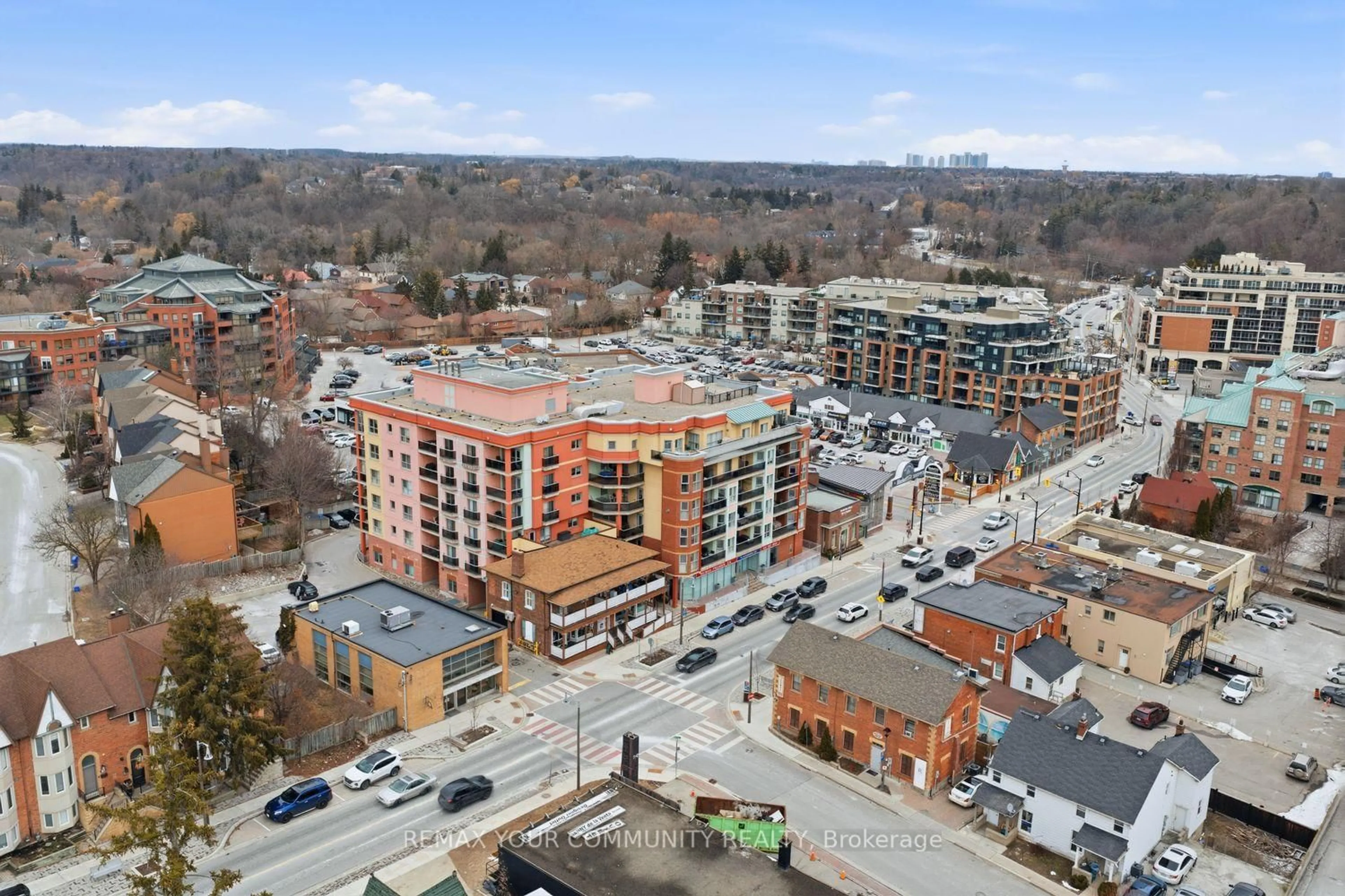 A pic from outside/outdoor area/front of a property/back of a property/a pic from drone, city buildings view from balcony for 160 Woodbridge Ave #505, Vaughan Ontario L4L 0B8