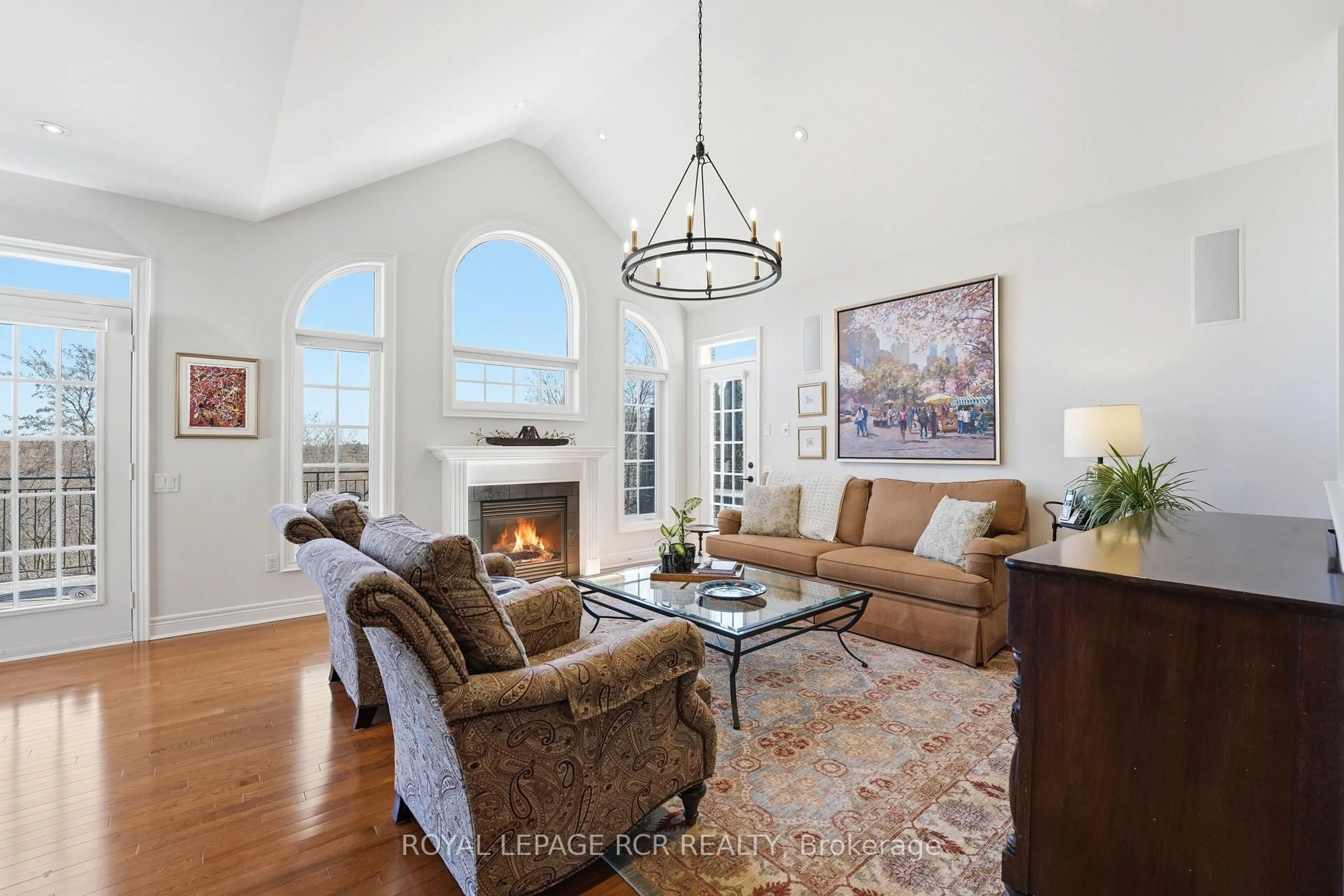 Living room with furniture, unknown for 6 Danbrook Crt #88, Aurora Ontario L4G 7S8